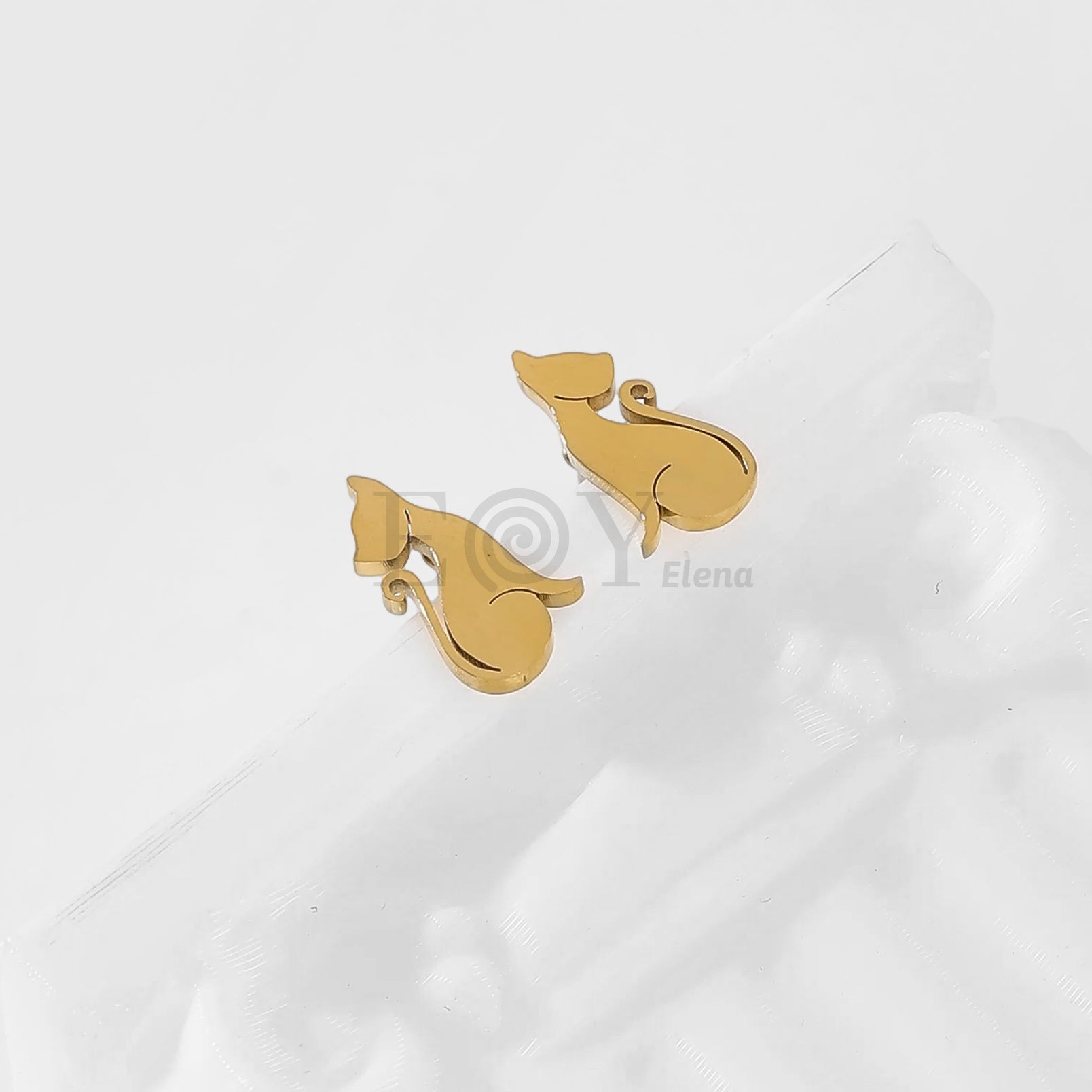Pendientes gato alargado
