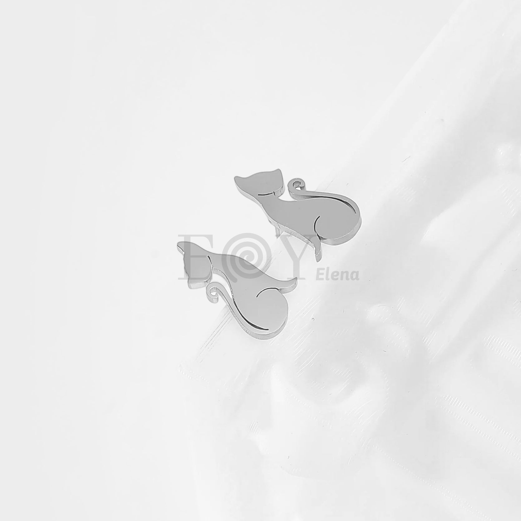 Pendientes gato alargado