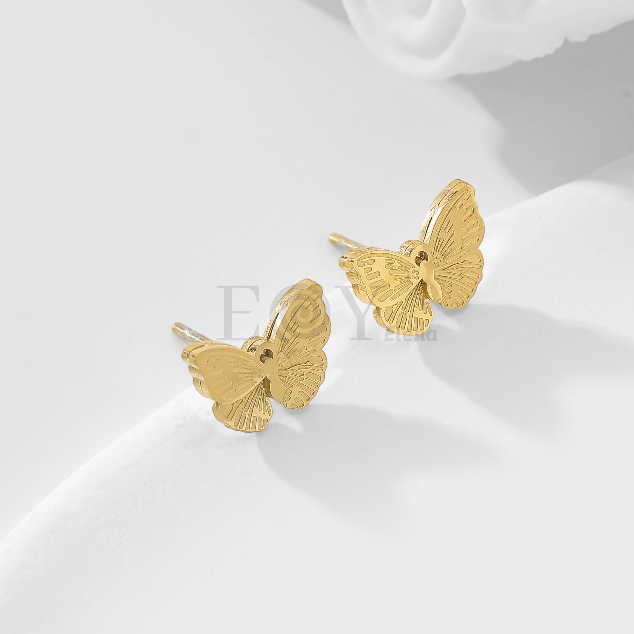 Pendientes de mariposa