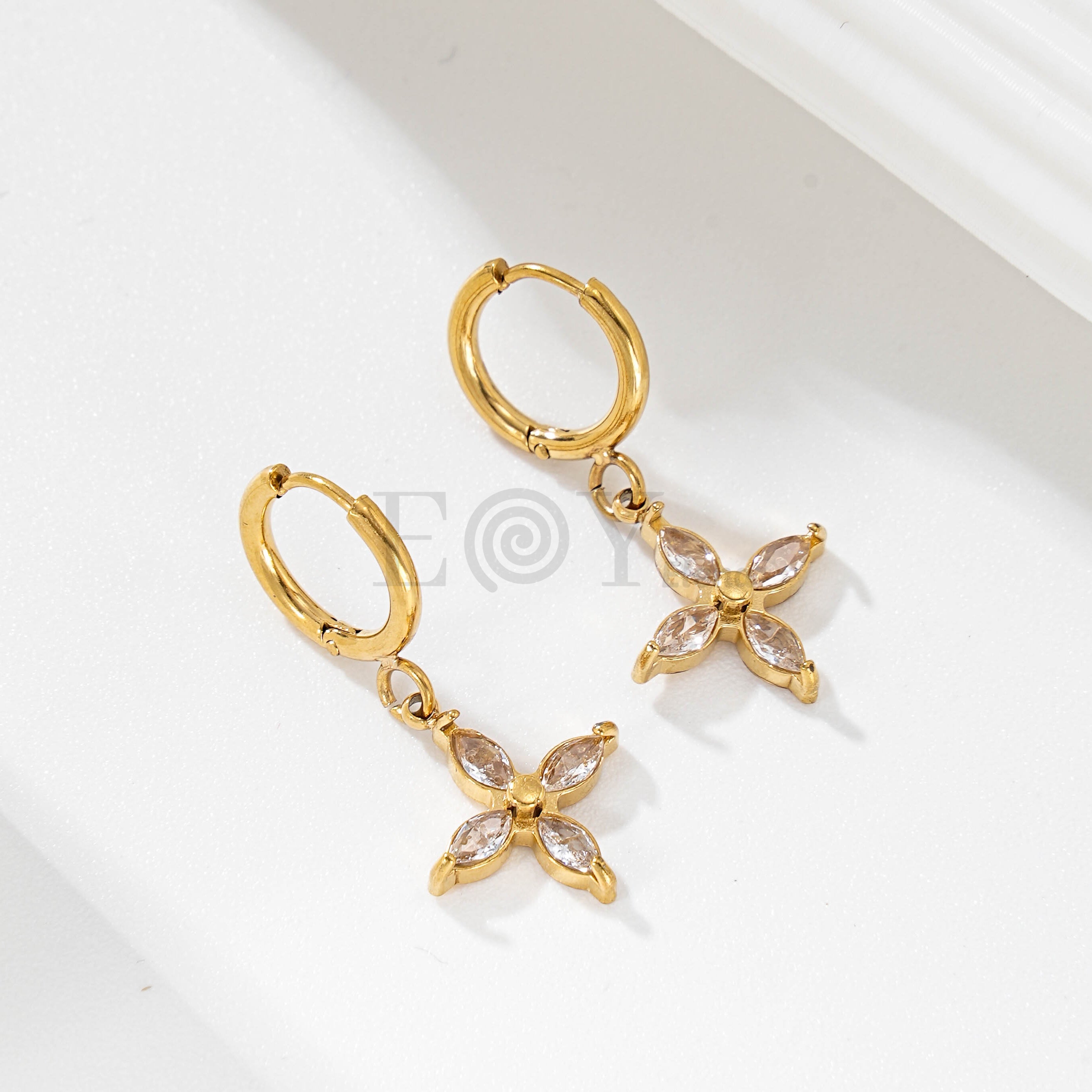 Pendientes Aro con Flor Brillante