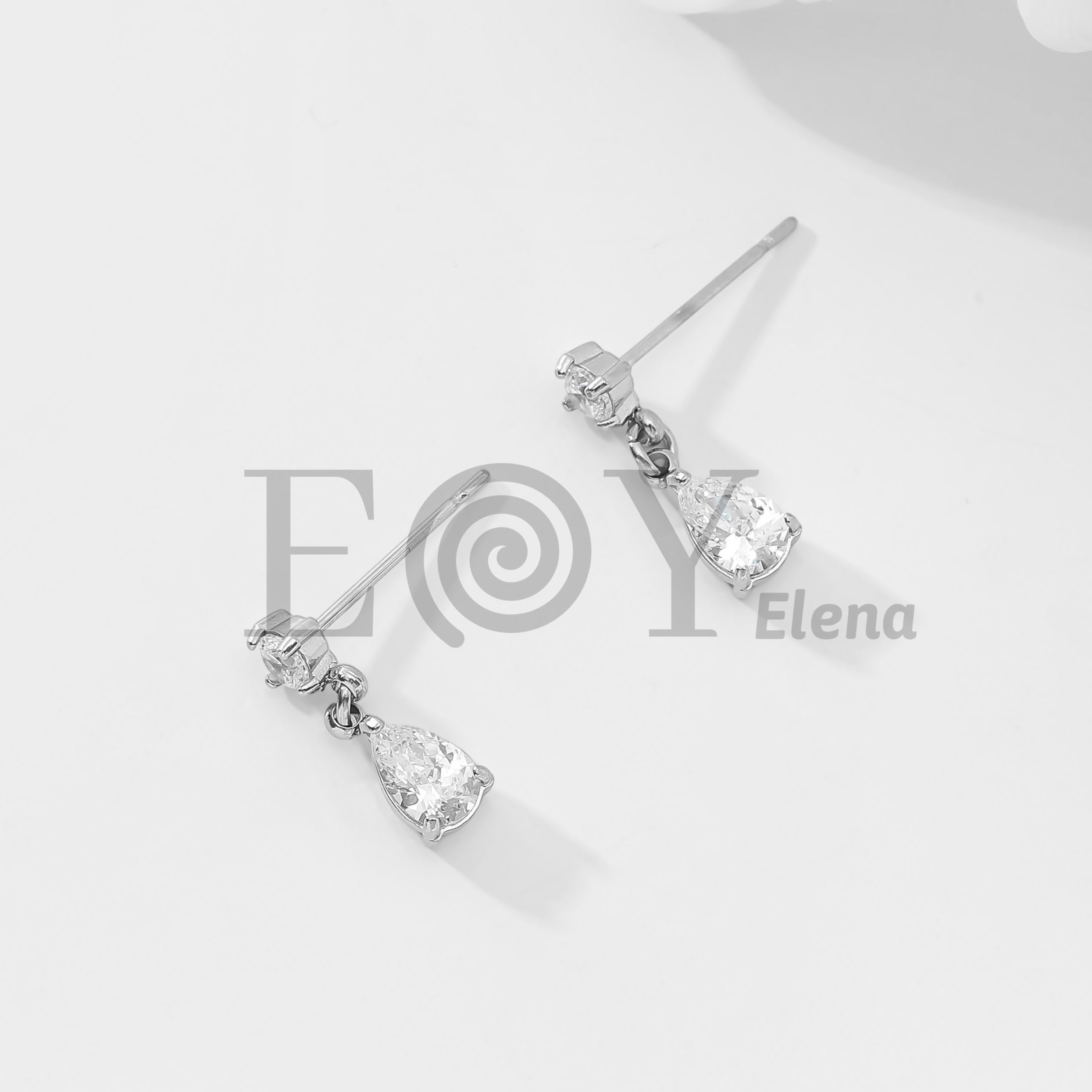 Pendientes circonita y lágrima