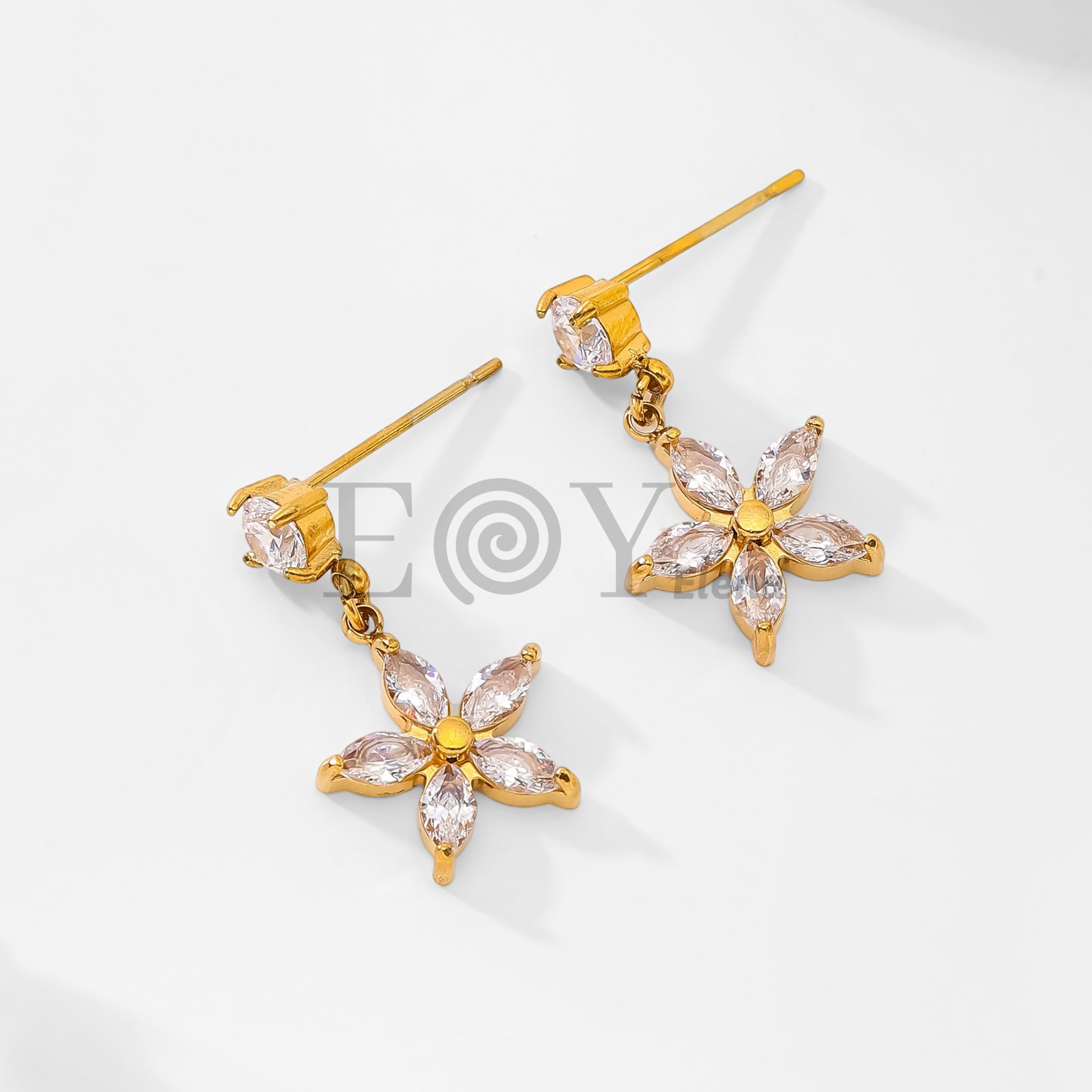 Pendientes de circonita y flor