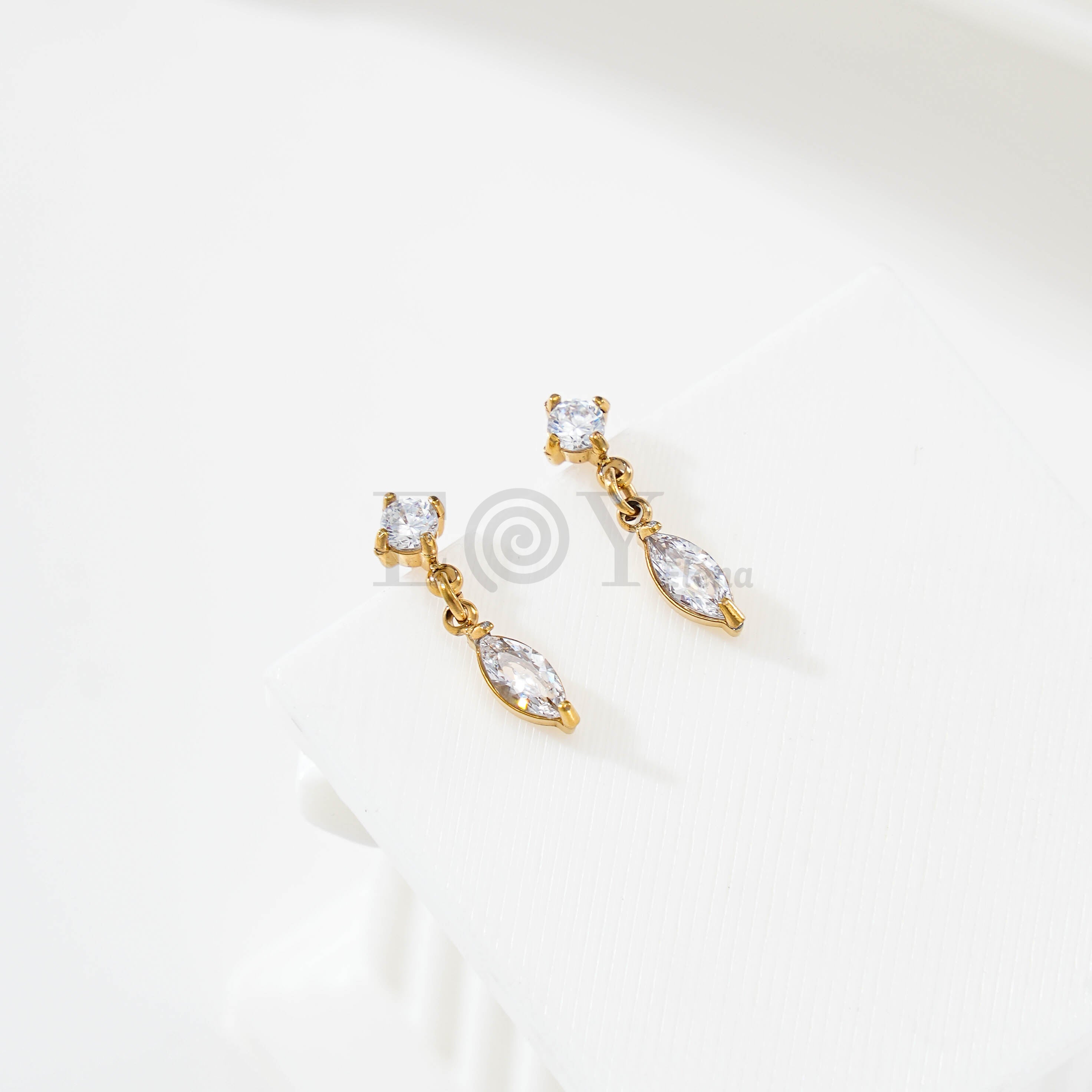 Pendientes de doble circonita