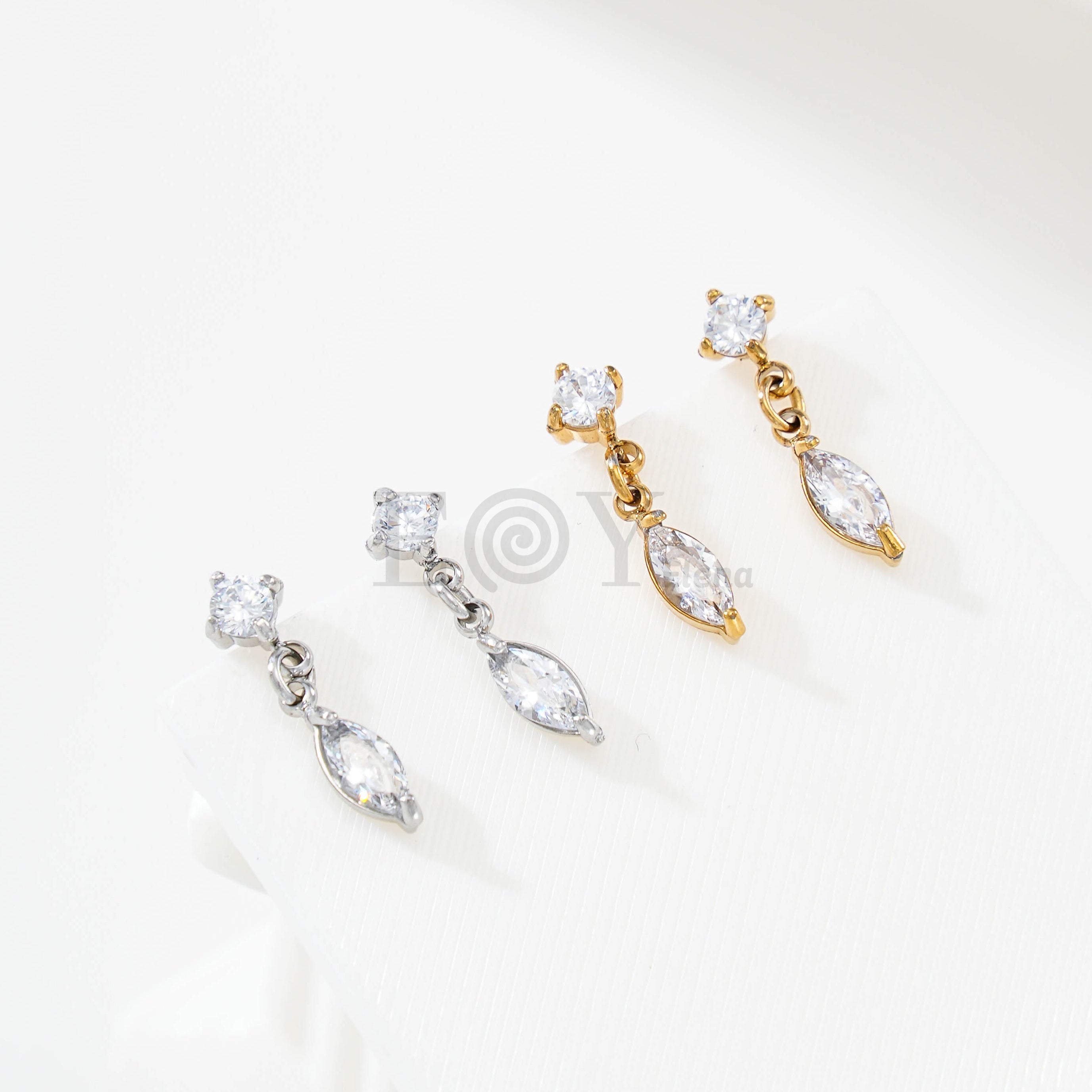 Pendientes de doble circonita