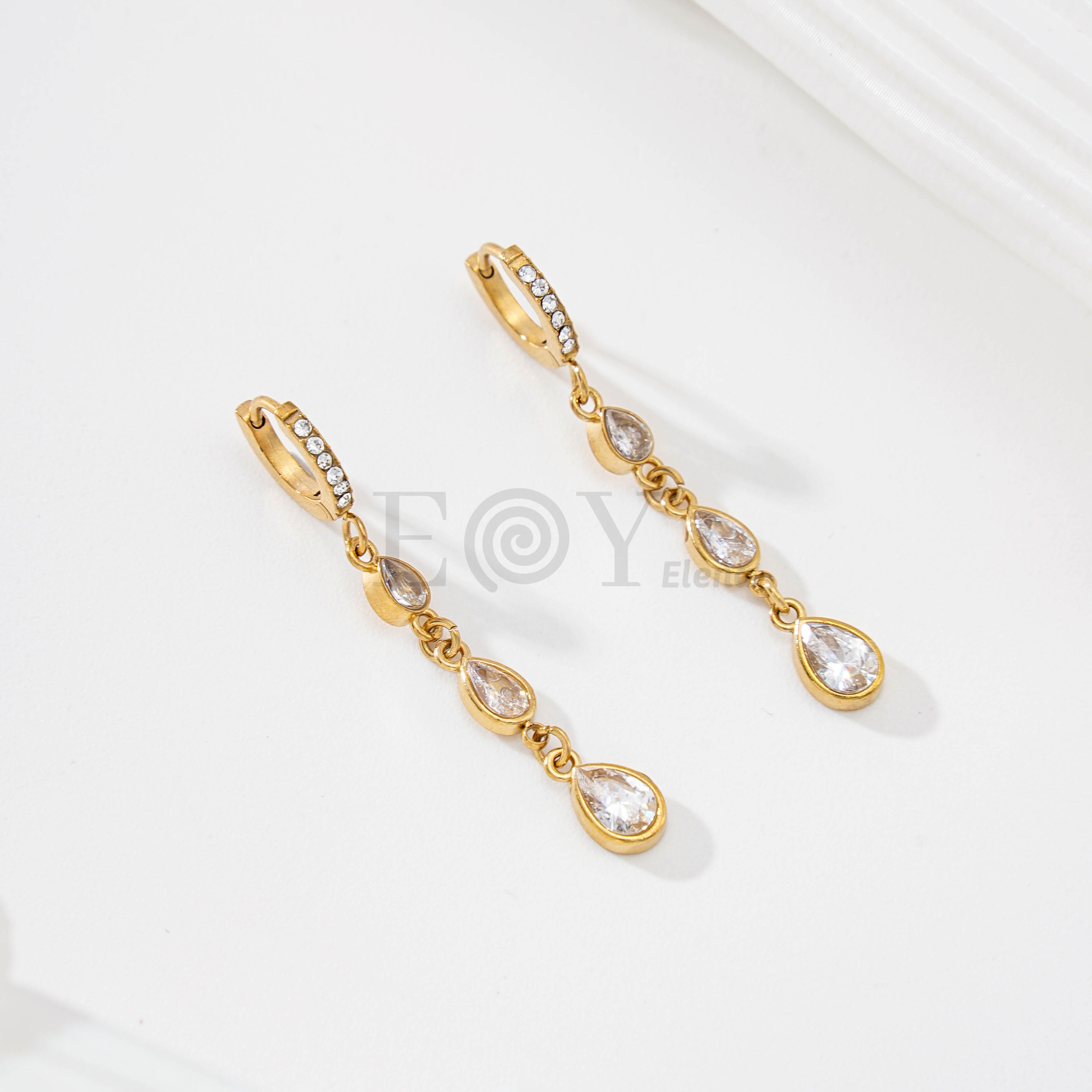 Pendientes de aro largos lágrima