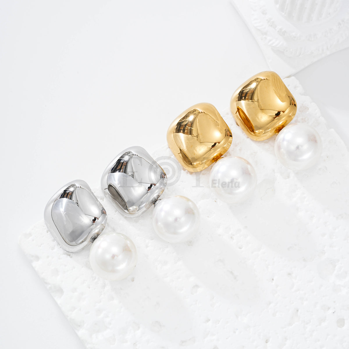 Pendientes con chapa cuadrada y perla acero