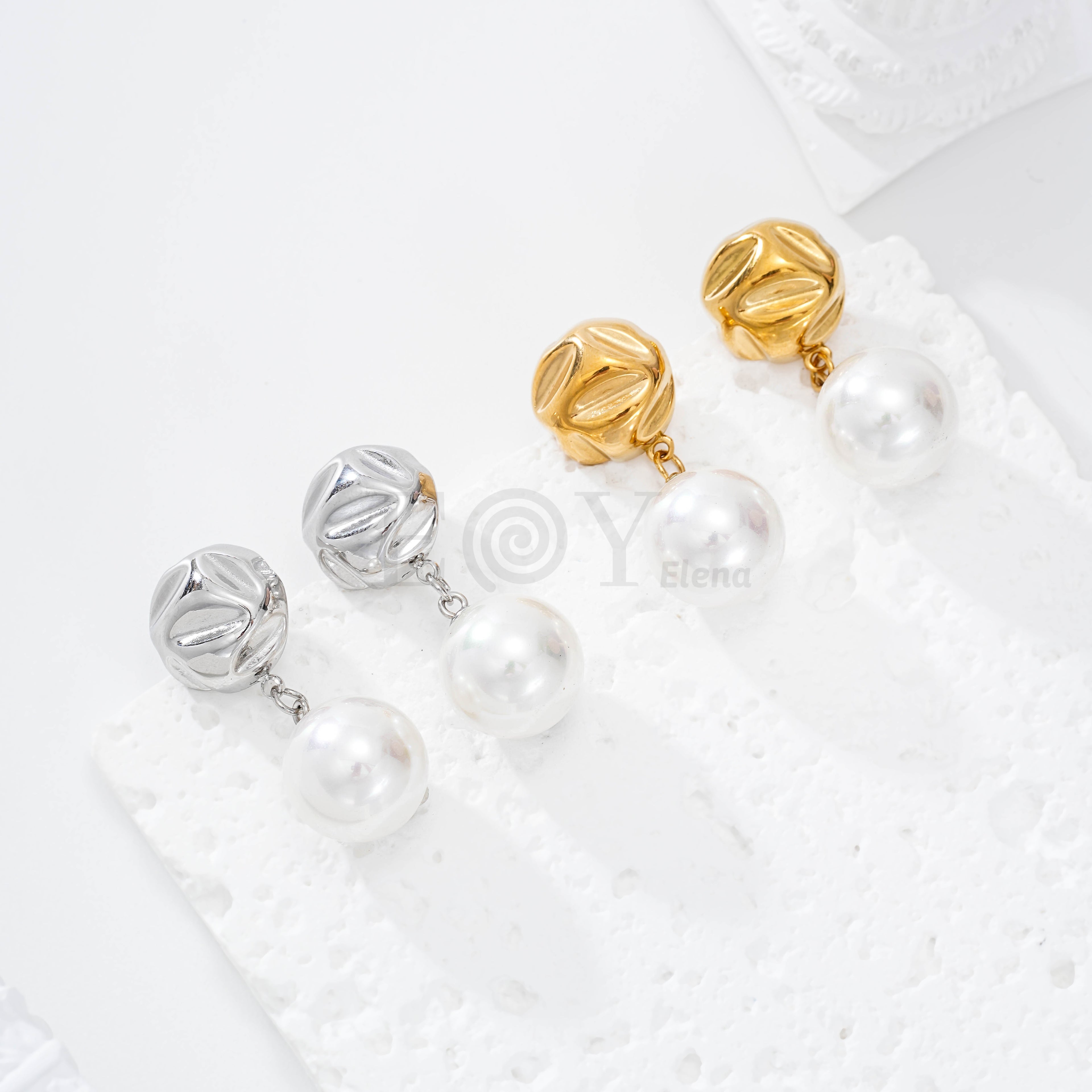 Pendientes chapa redonda relieve con perla acero