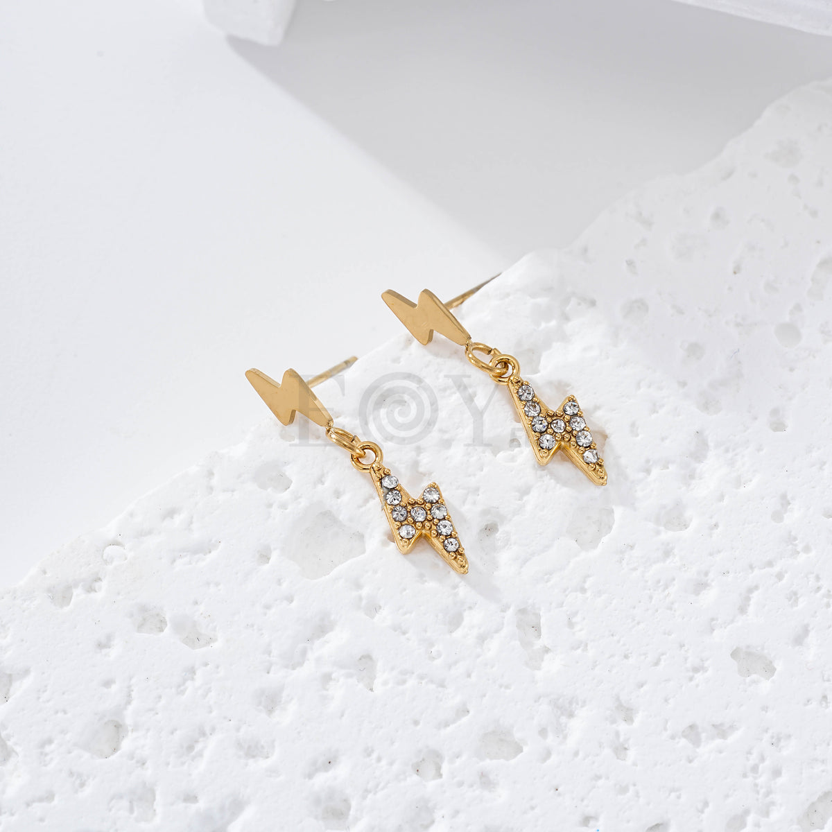 Pendientes doble rayo con circonita acero