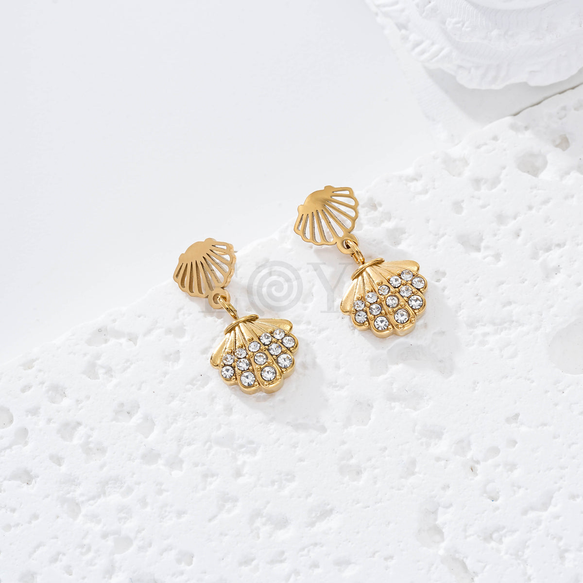 Pendientes doble concha circonitas acero