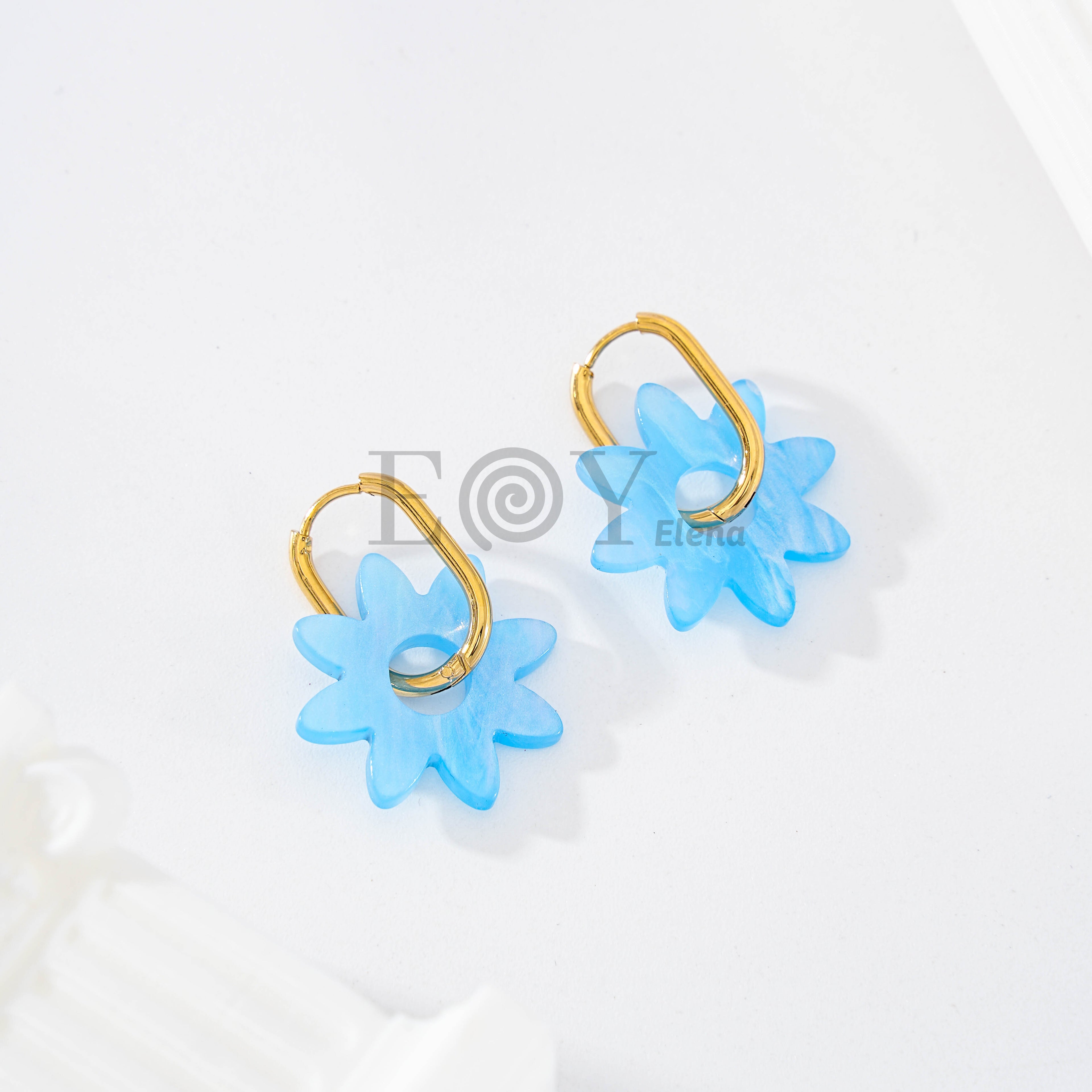 Pendientes de aro con flor