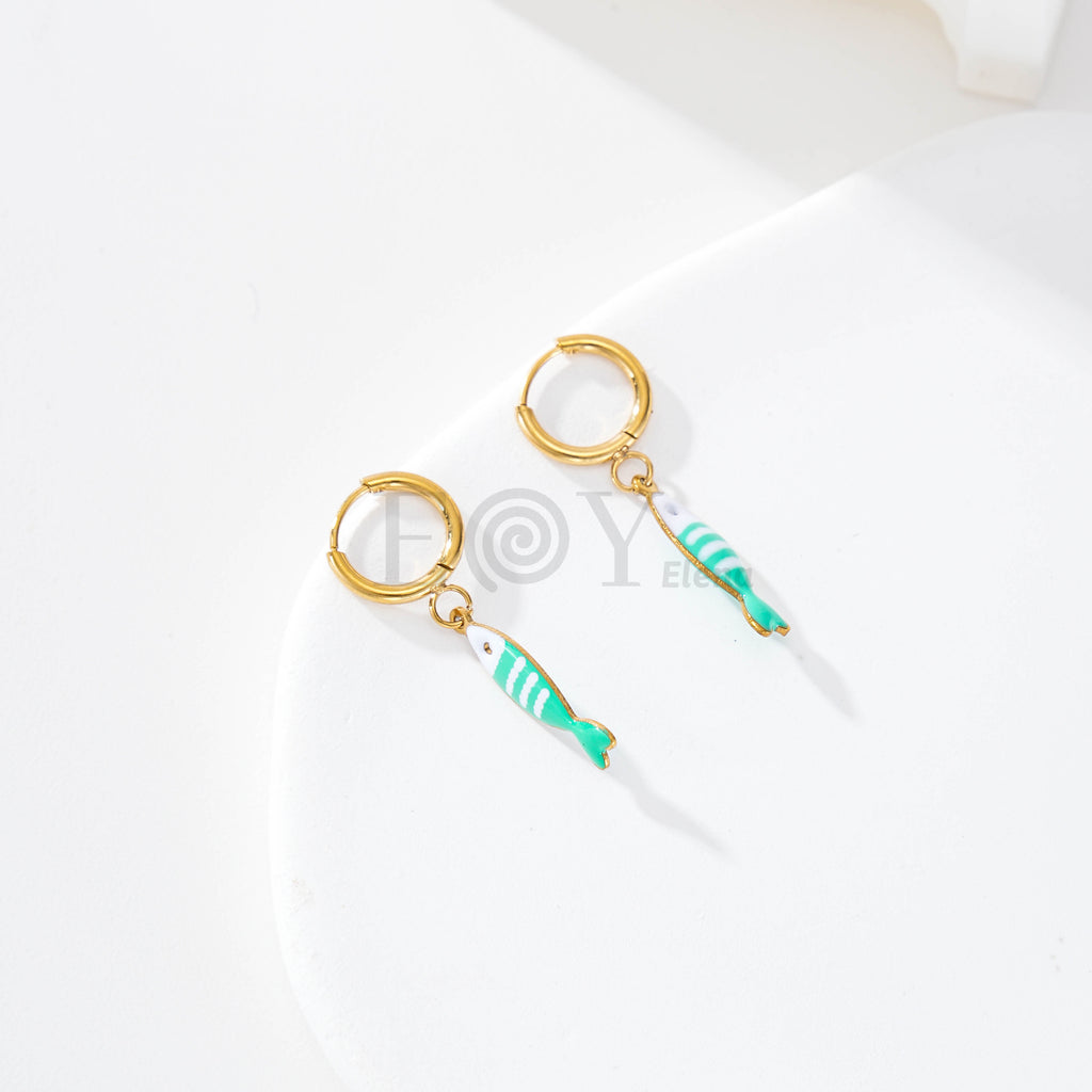 Pendientes de aro con pez color
