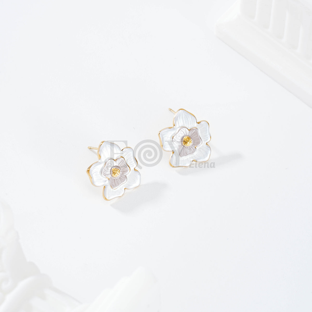Pendientes flor color