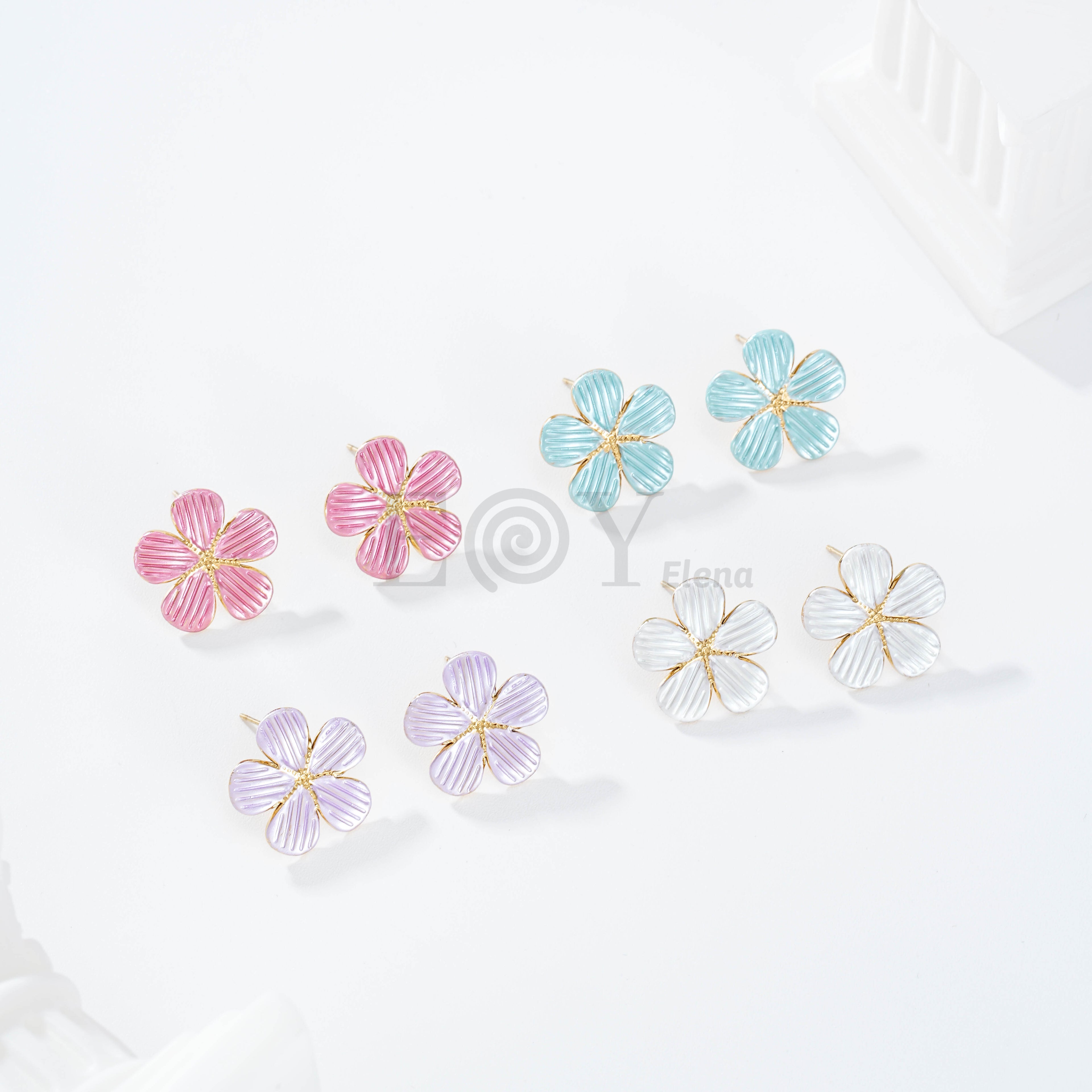 Pendientes flor color
