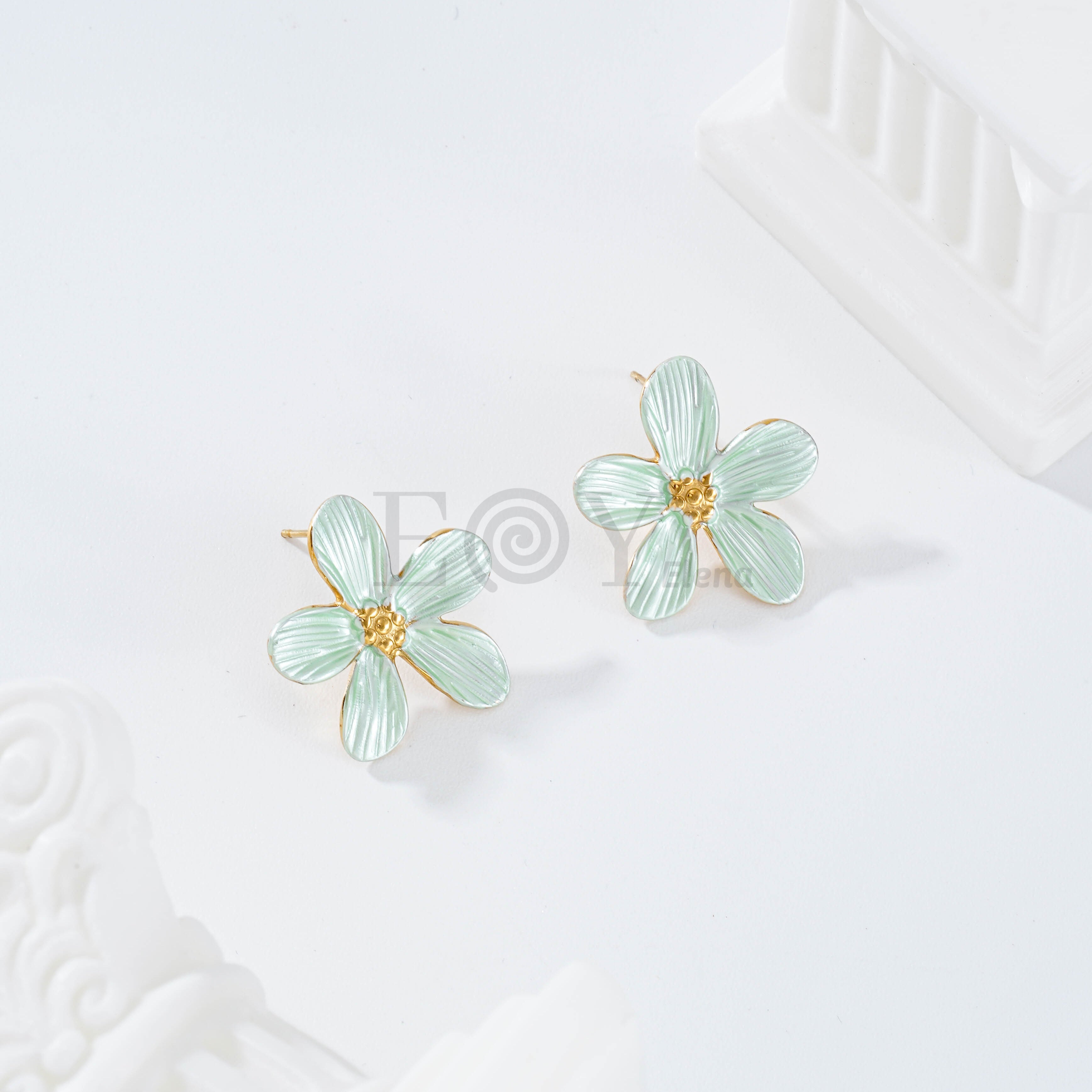 Pendientes flor color