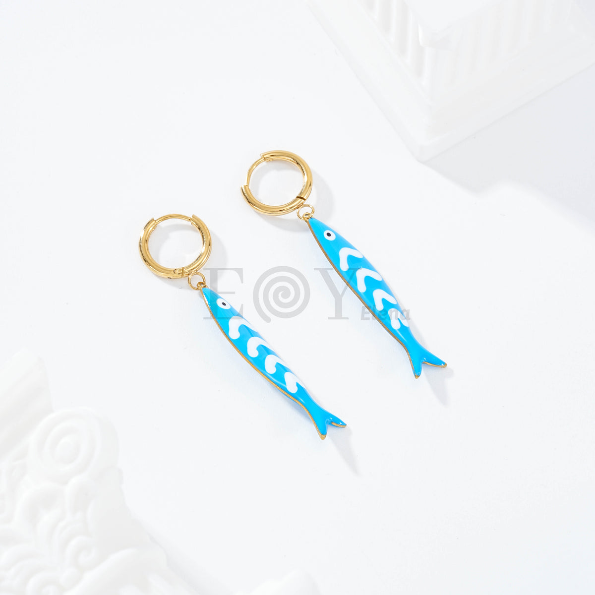 Pendientes de aro pez color