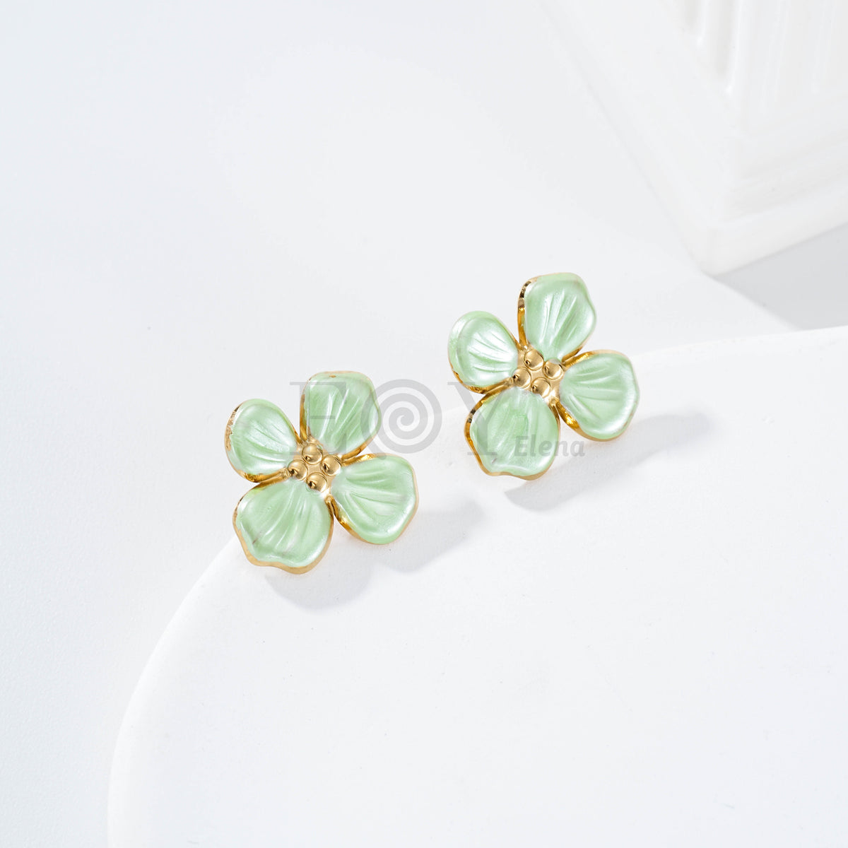 Pendientes flor color