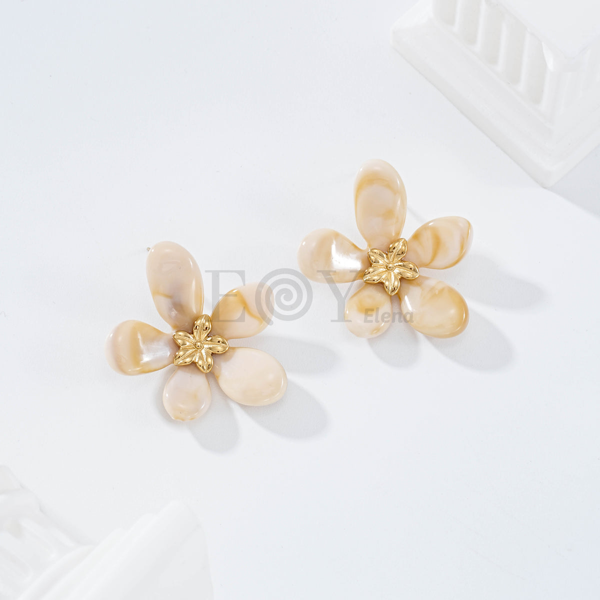Pendientes flor color resina