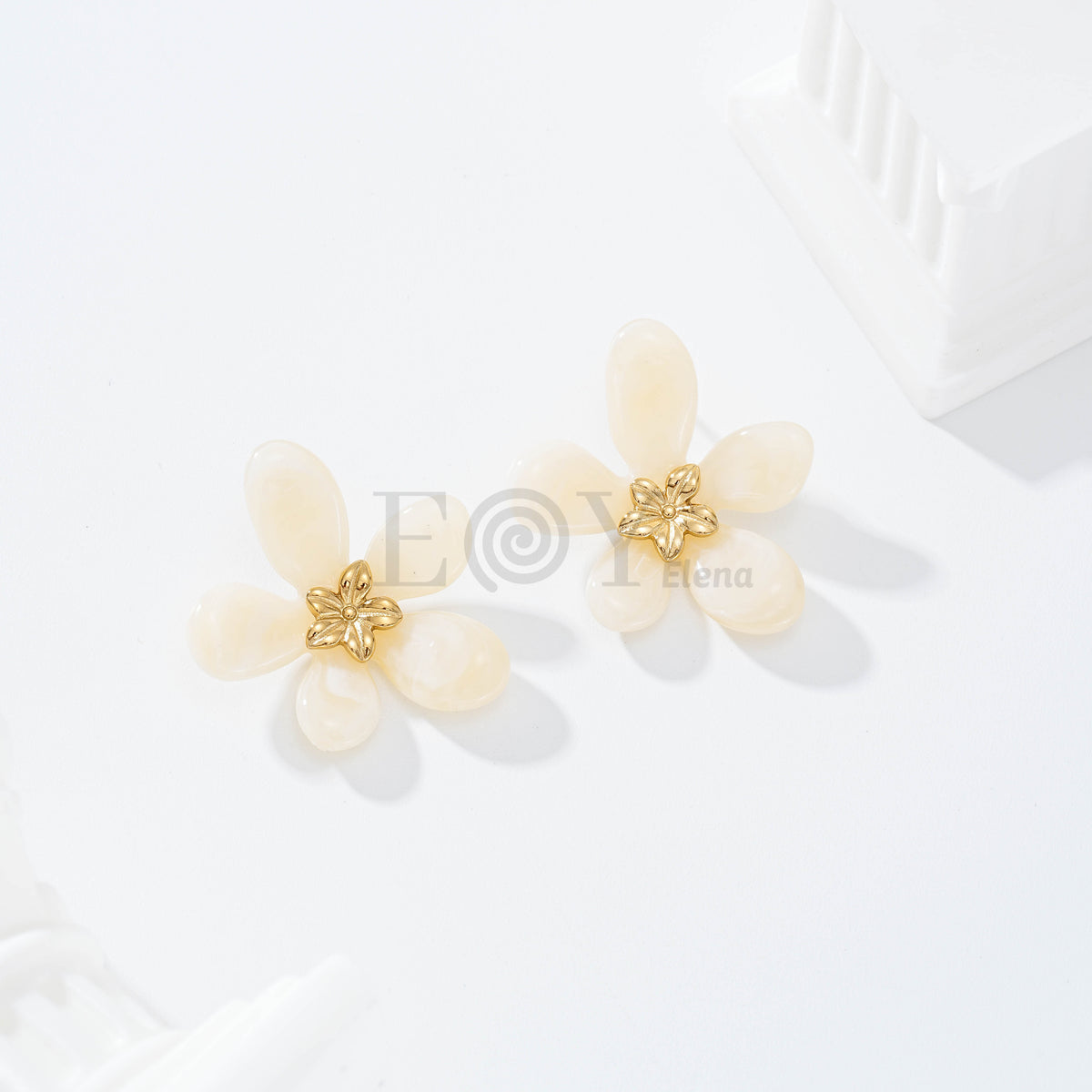 Pendientes flor color resina