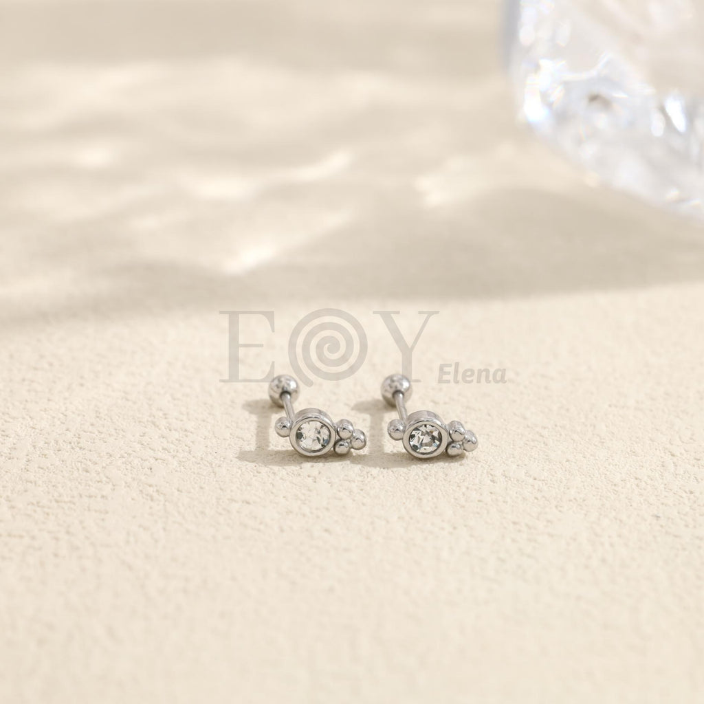 Pendientes pequeños con piedra central
