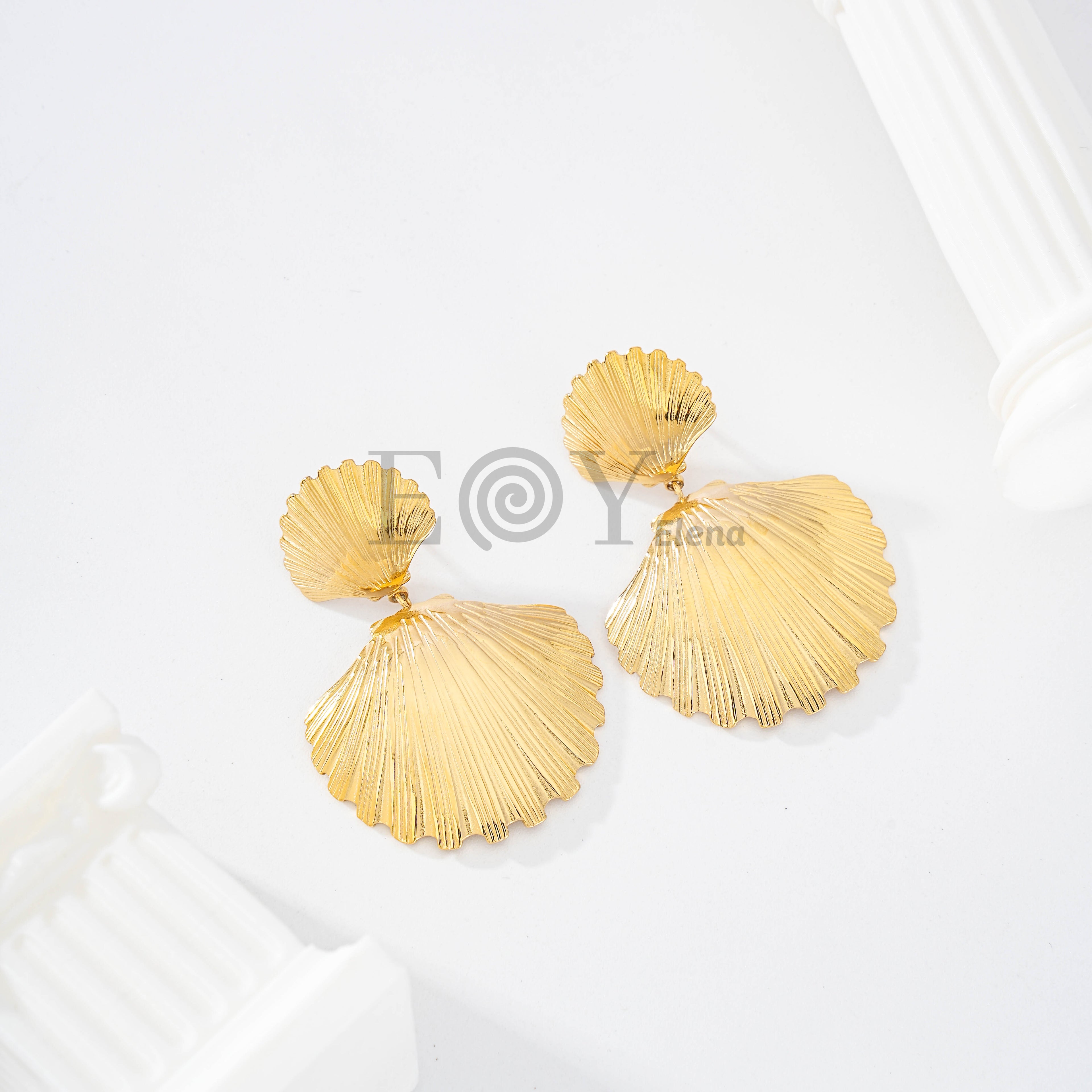 Pendientes doble concha