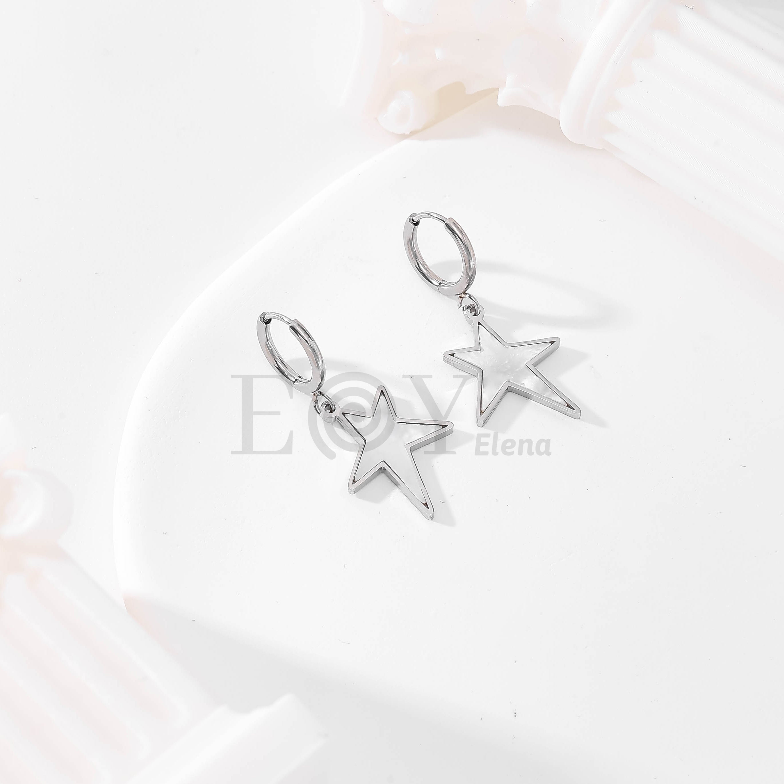 Pendientes de aro con estrella