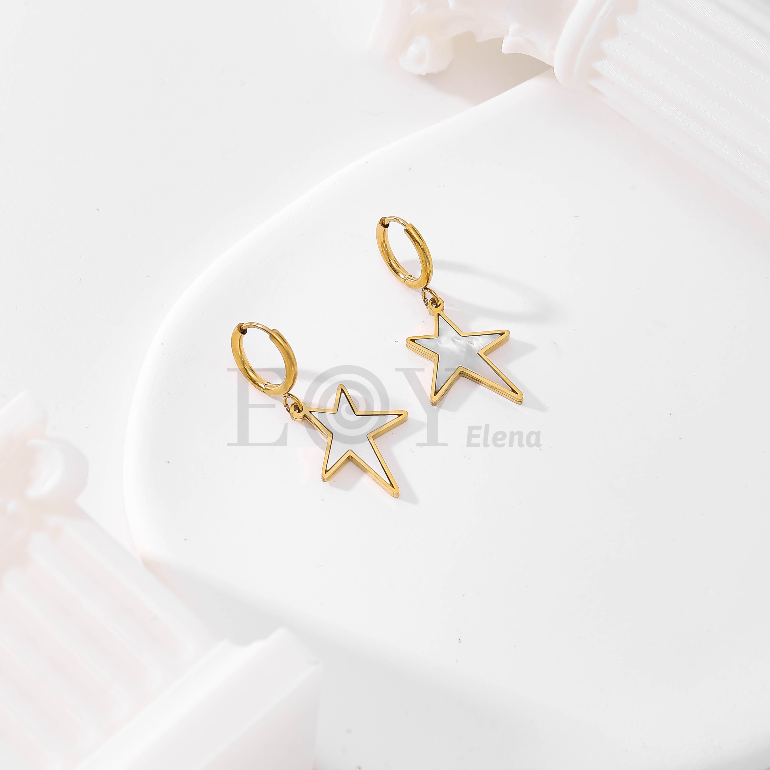 Pendientes de aro con estrella