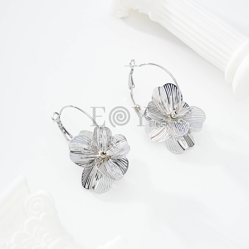 Pendientes Flor Texturizada de Aro