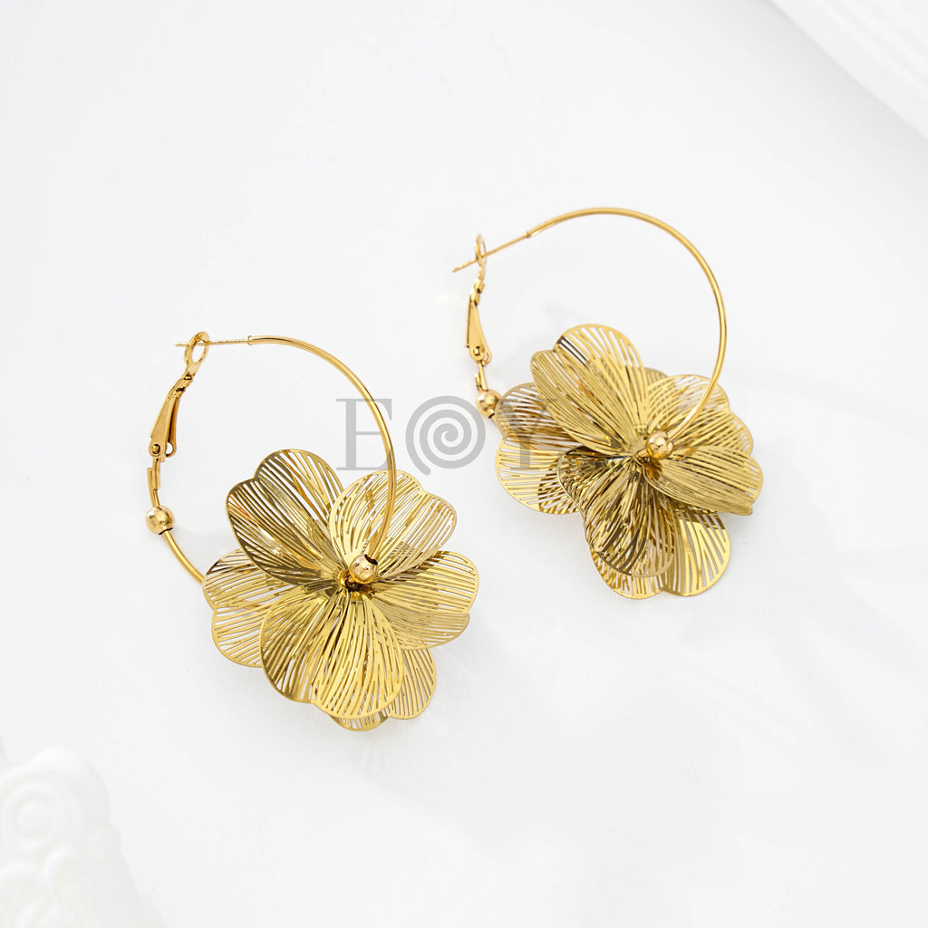 Pendientes Flor Texturizada de Aro