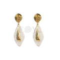 Pendientes con detalle blanco alargado acero