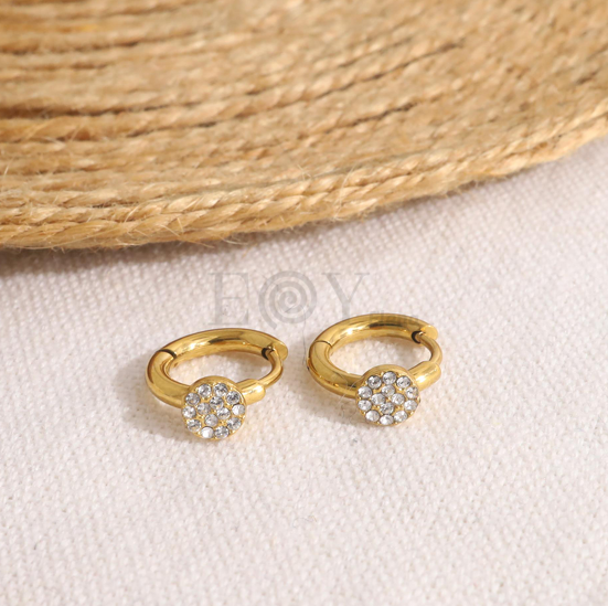 Pendientes de aro con chapa circonitas