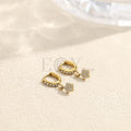 Pendientes de aro con colgante de flor
