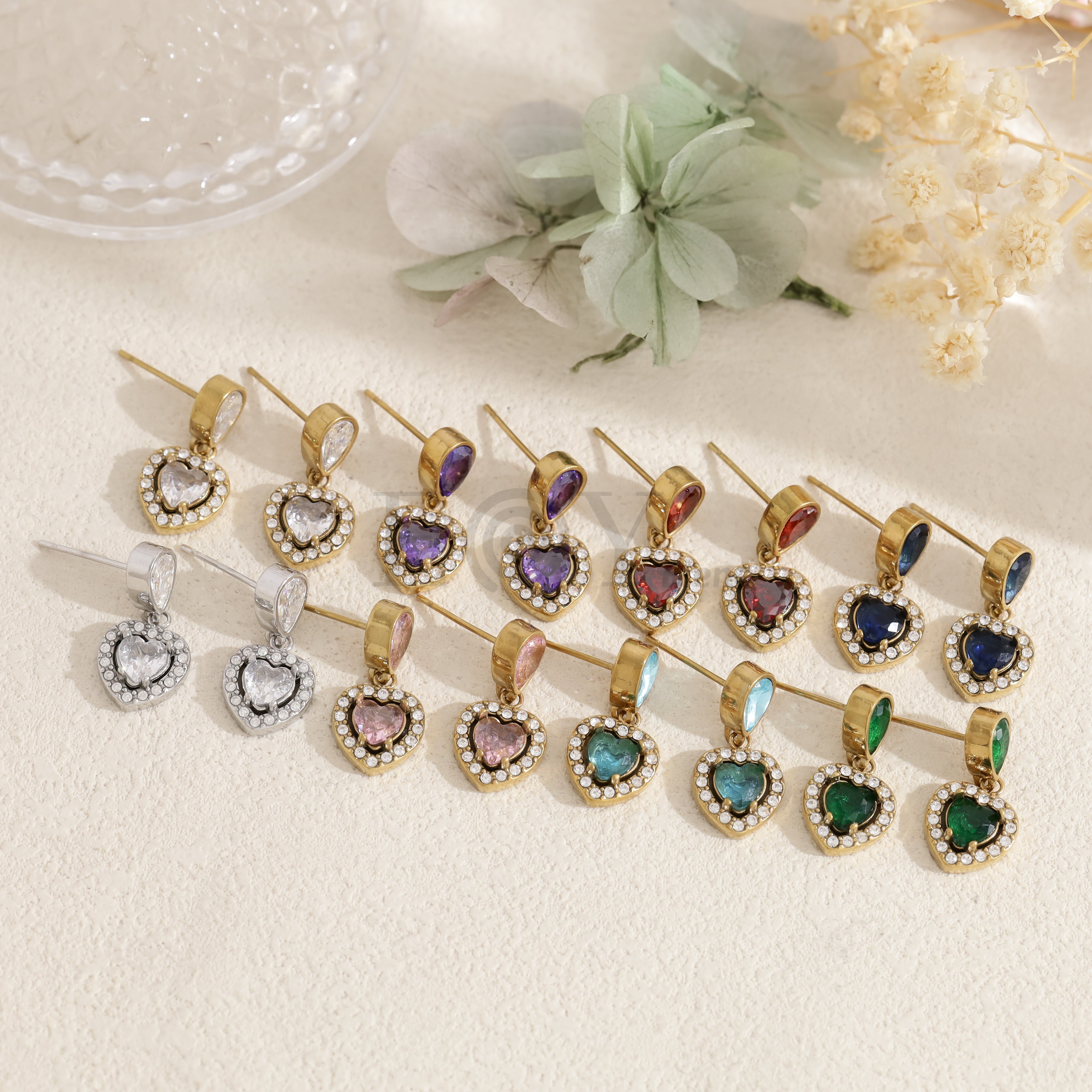 Pendientes corazón con piedra de color