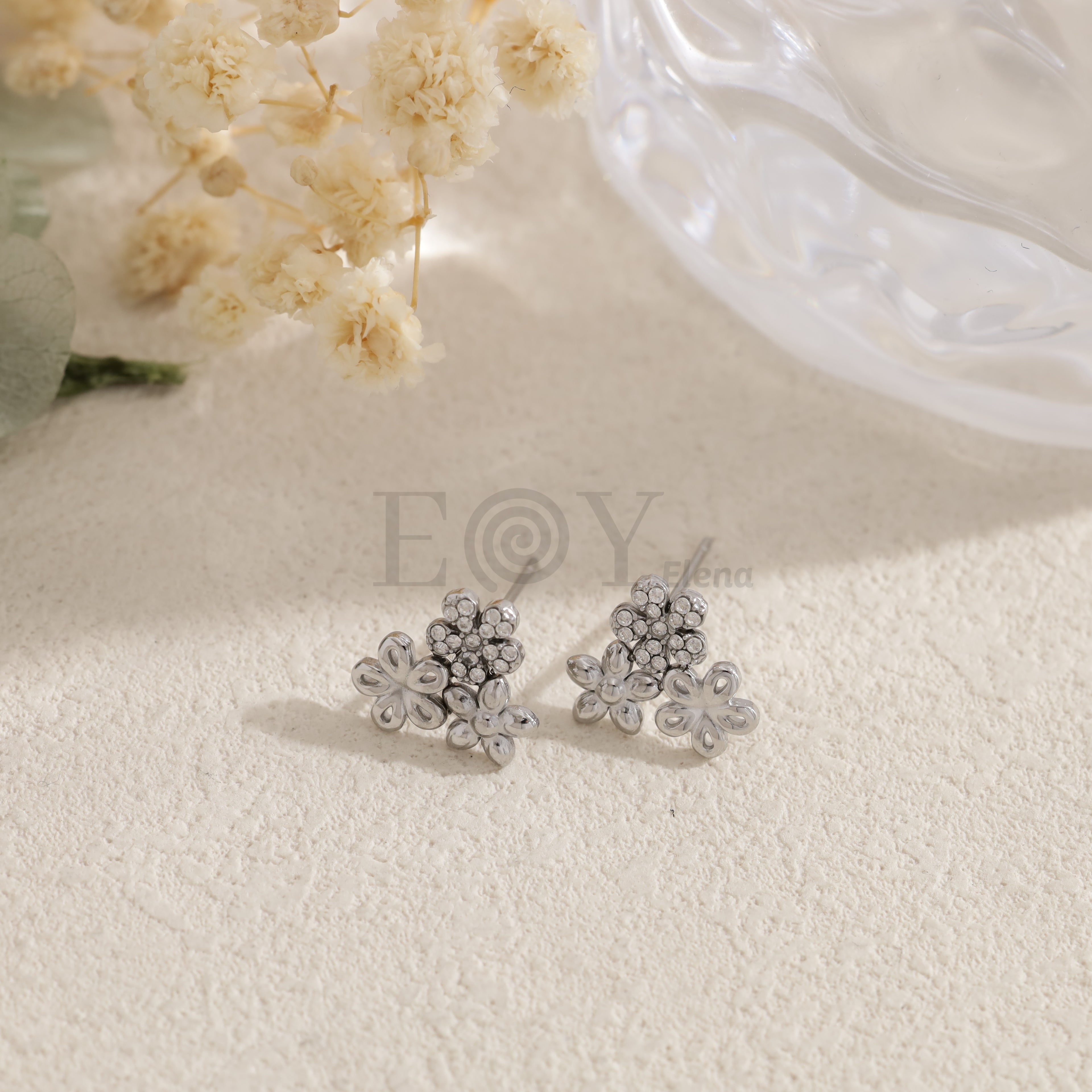 Pendientes flores con circonitas