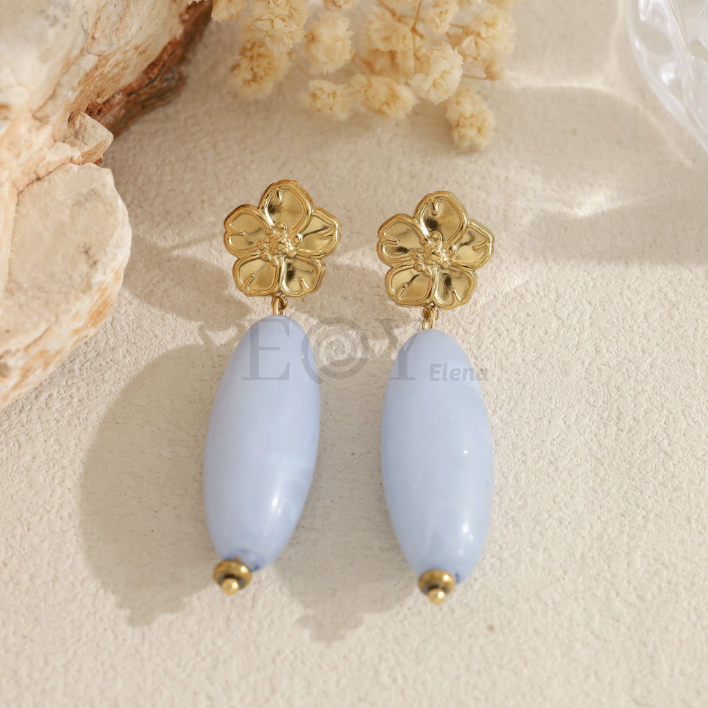 Pendientes largos con flor y pieza ovalada