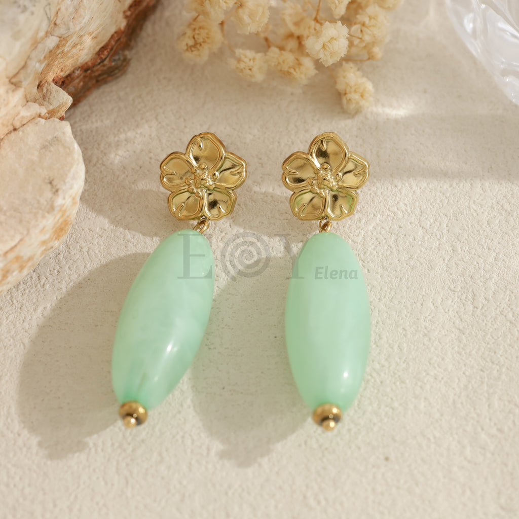 Pendientes largos con flor y pieza ovalada