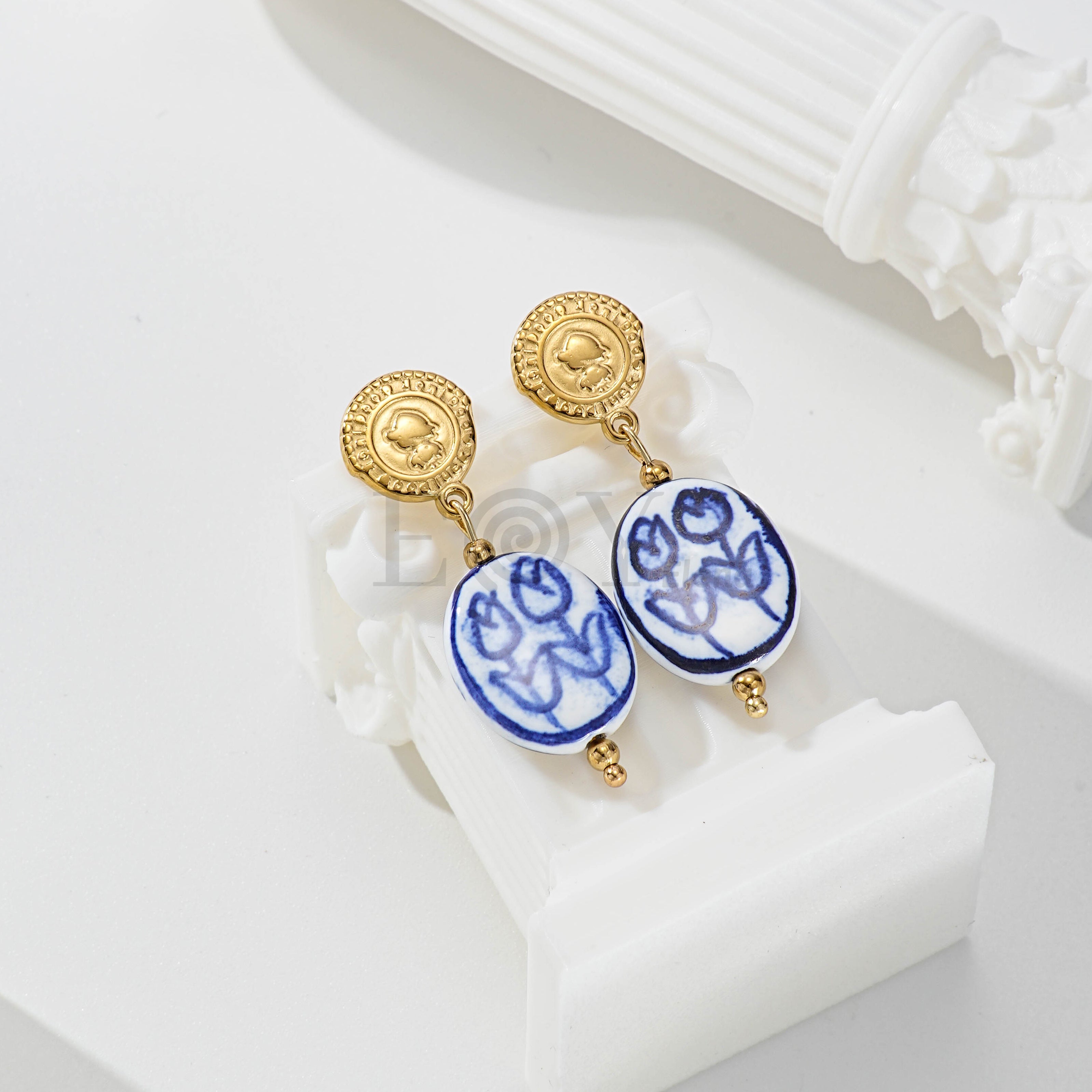 Pendientes chapa con piedra flores azules