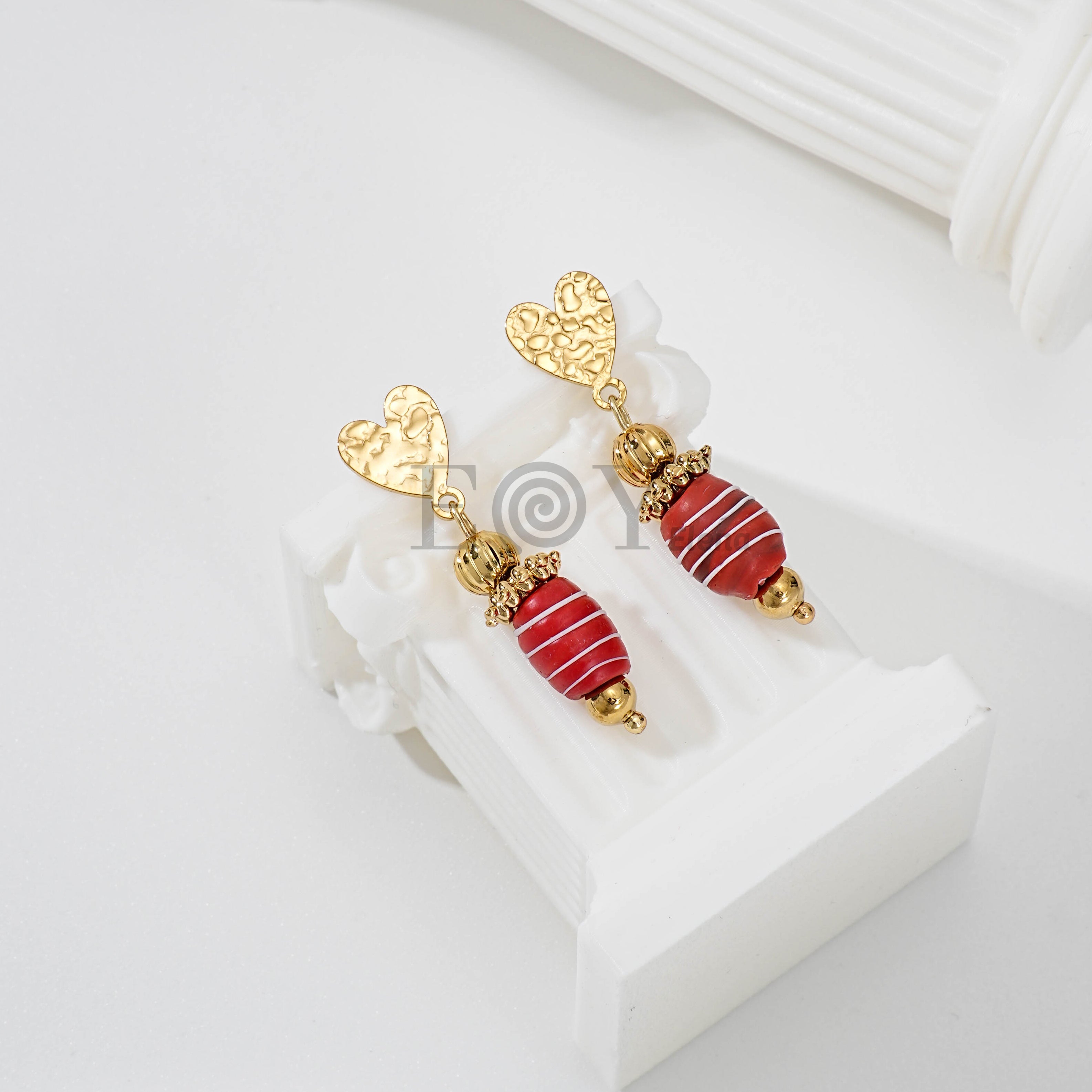 Pendientes Colgantes Corazón y Cuenta Rayada