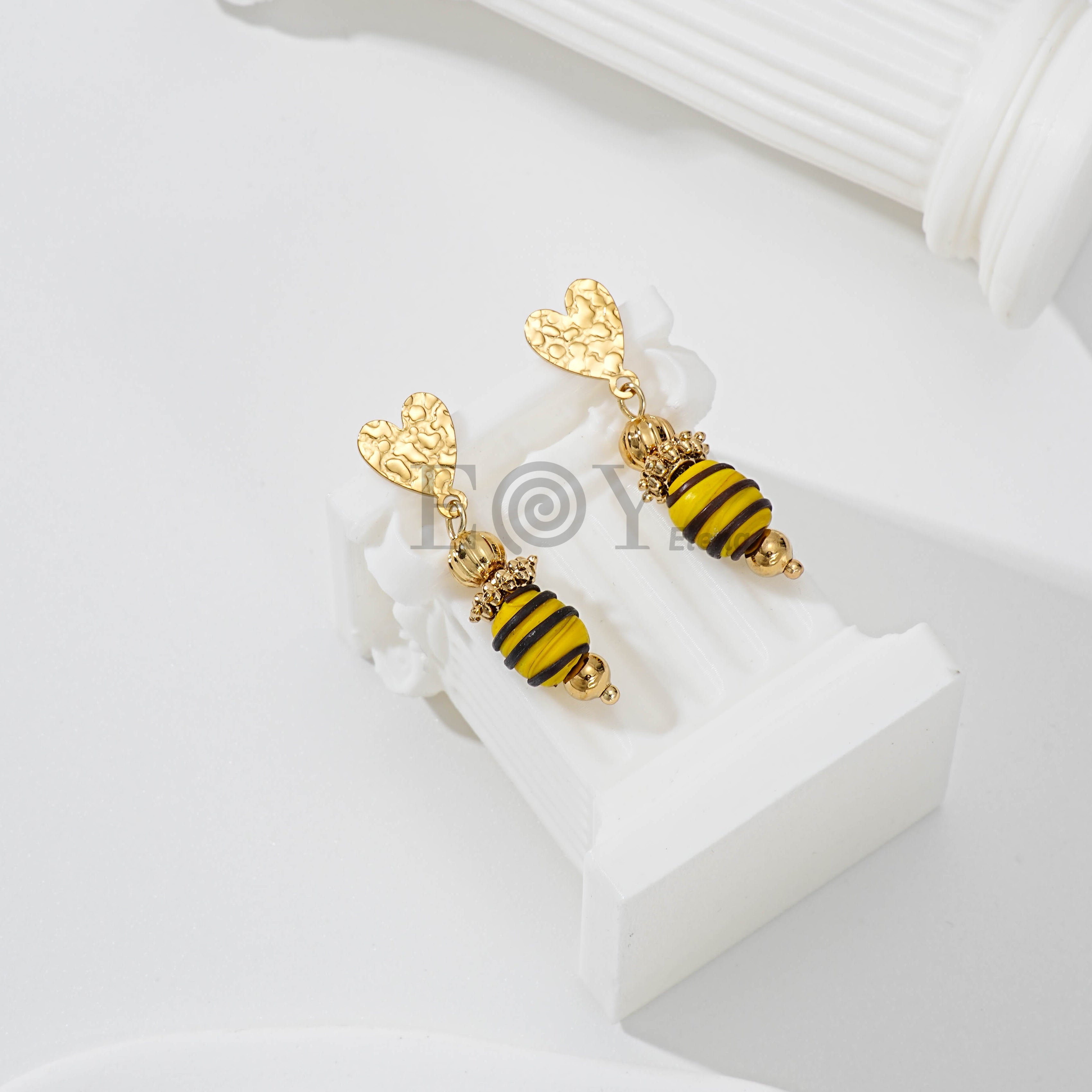 Pendientes Colgantes Corazón y Cuenta Rayada