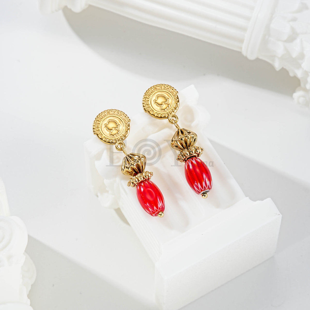 Pendientes chapa virgen y piedra color
