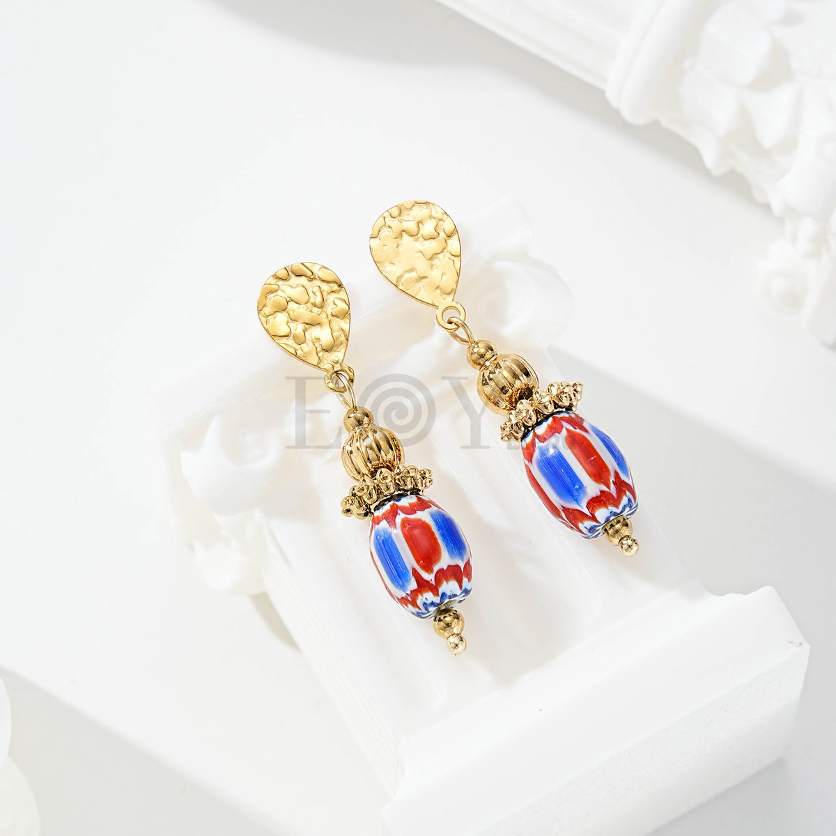 Pendientes chapa texturizada con piedras color