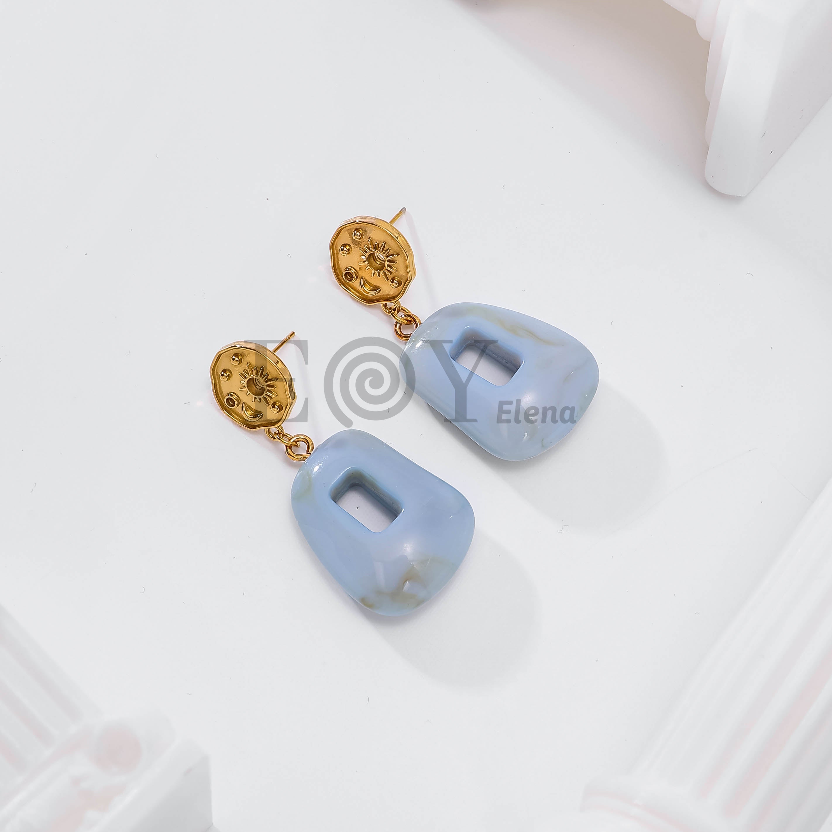 Pendientes con cuadrado color