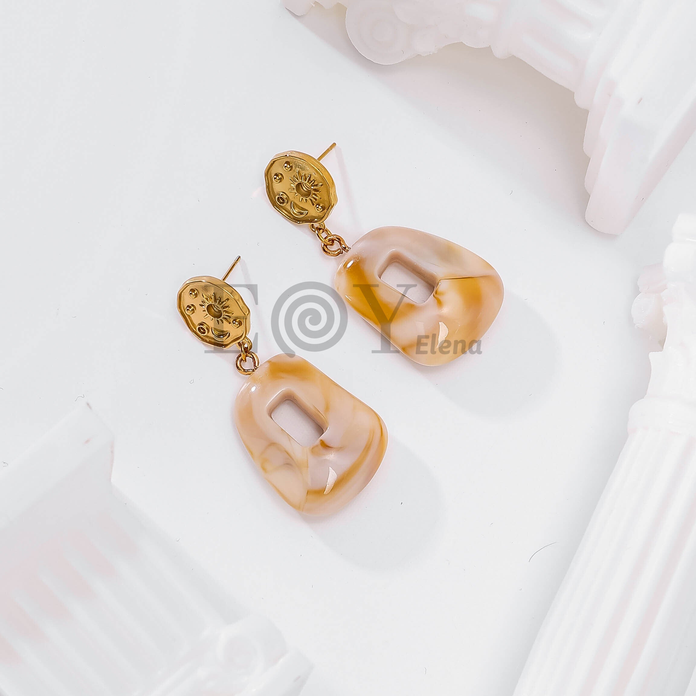 Pendientes con cuadrado color