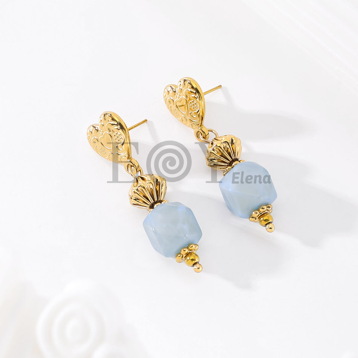 Pendientes chapa corazón con piedra color