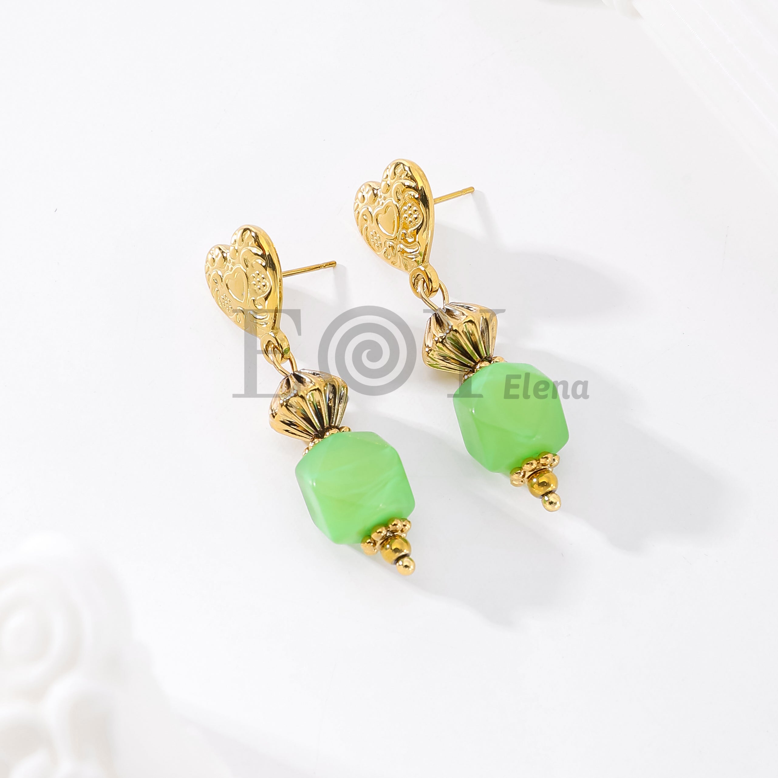 Pendientes chapa corazón con piedra color