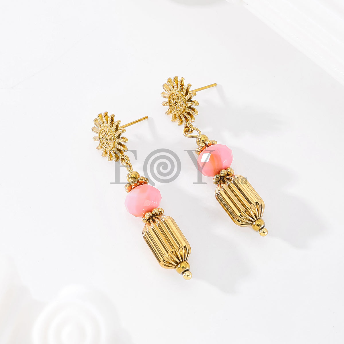 Pendientes chapa sol con piedra color y detalle
