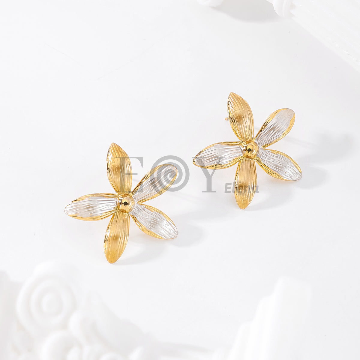 Pendientes flor fina color