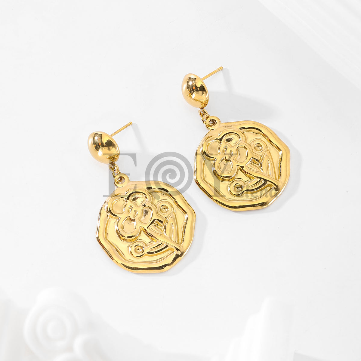 Pendientes de chapa con flor