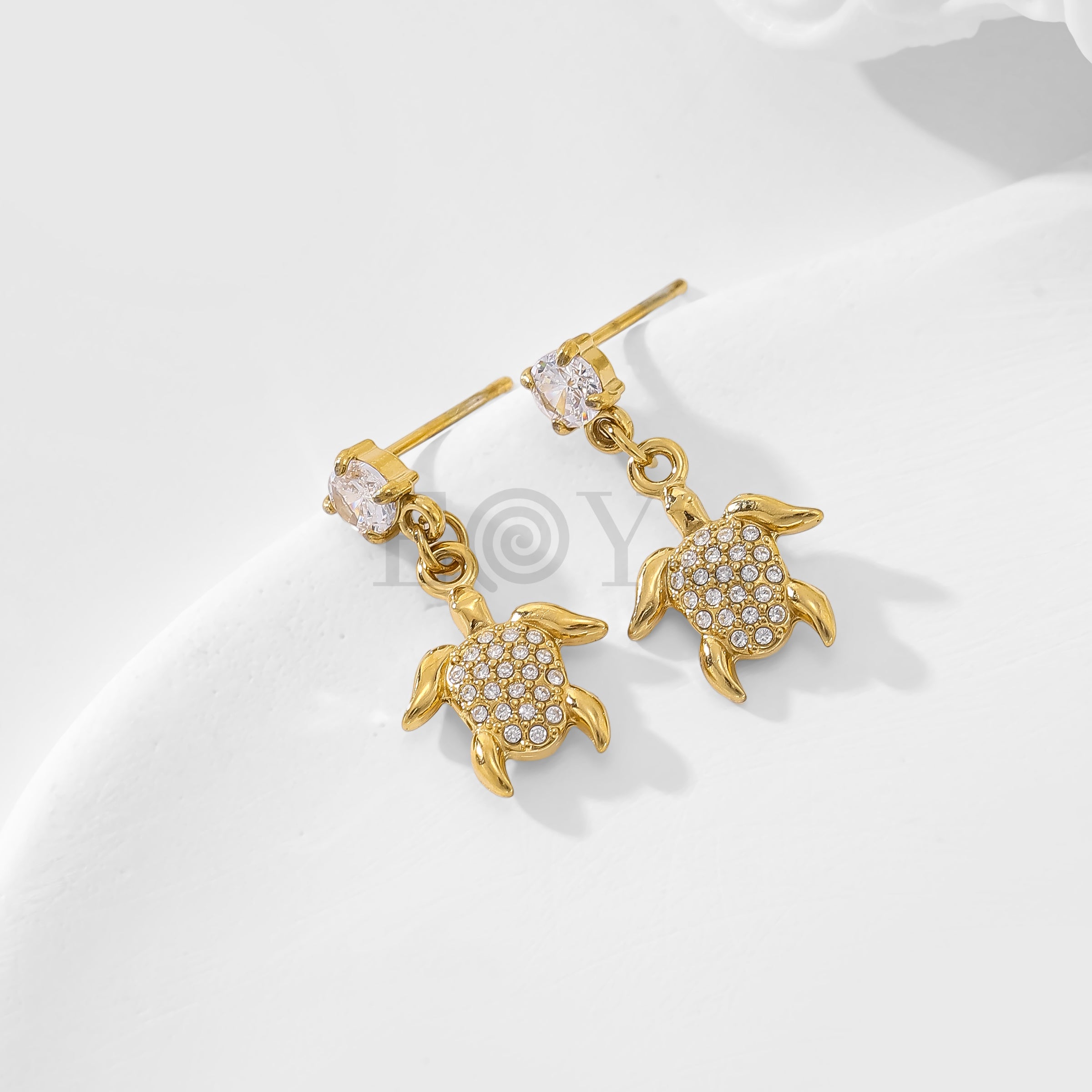 Pendientes circonita con tortuga