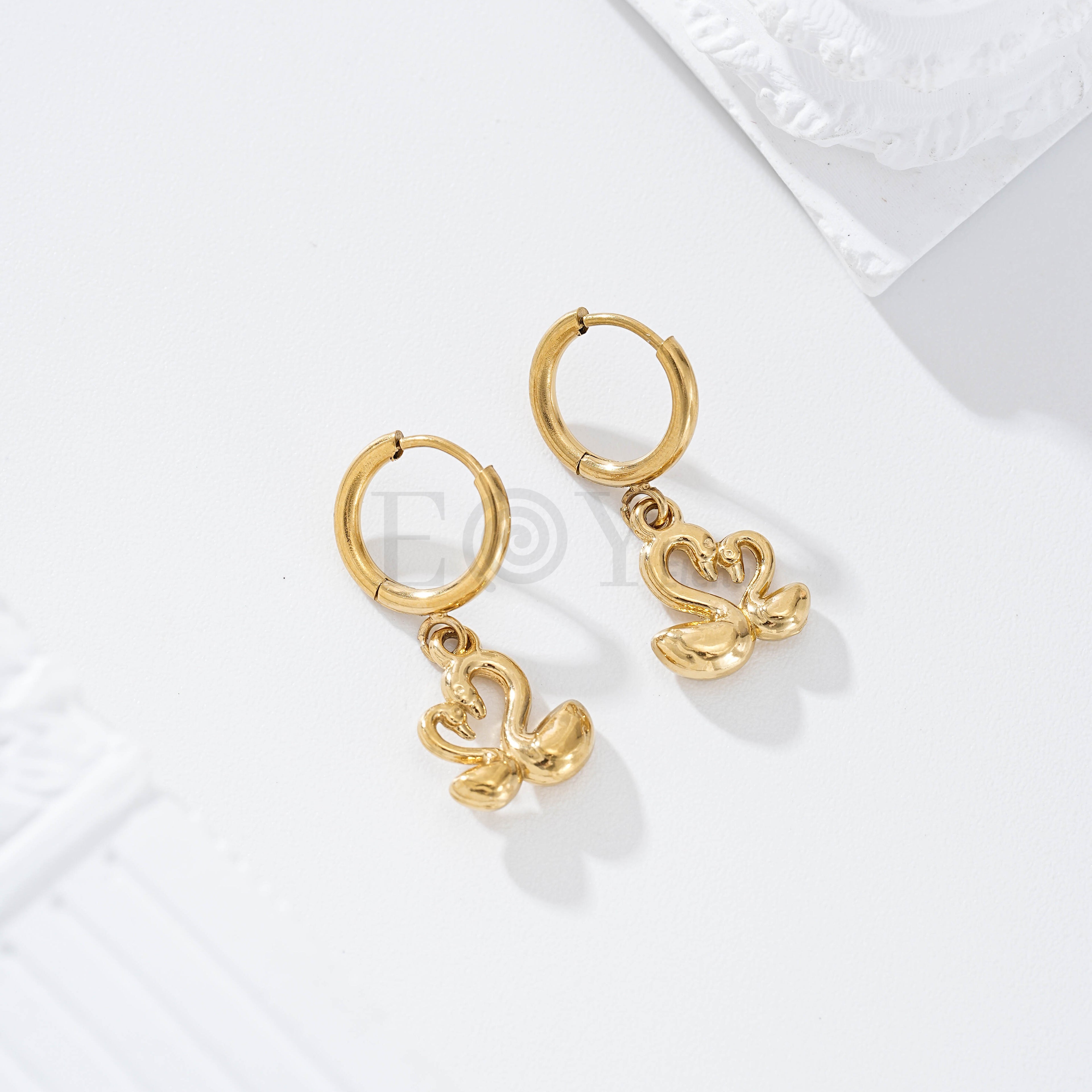 Pendientes de aro cisnes acero