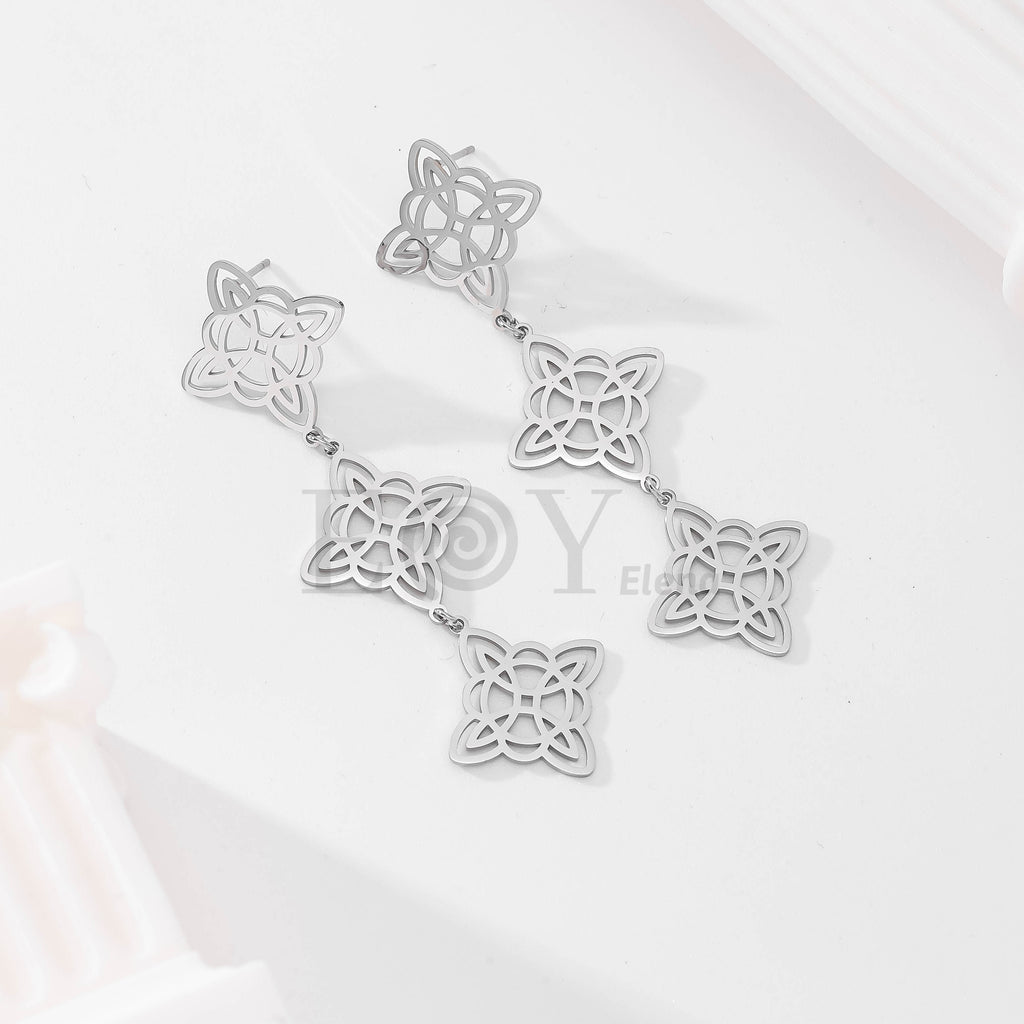 Pendientes largos con nudos de bruja